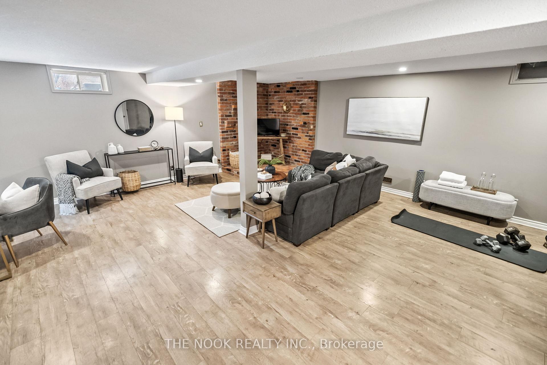 Photo 30 of 18 Colette Drive, Whitby, Downtown Whitby — HOMEH