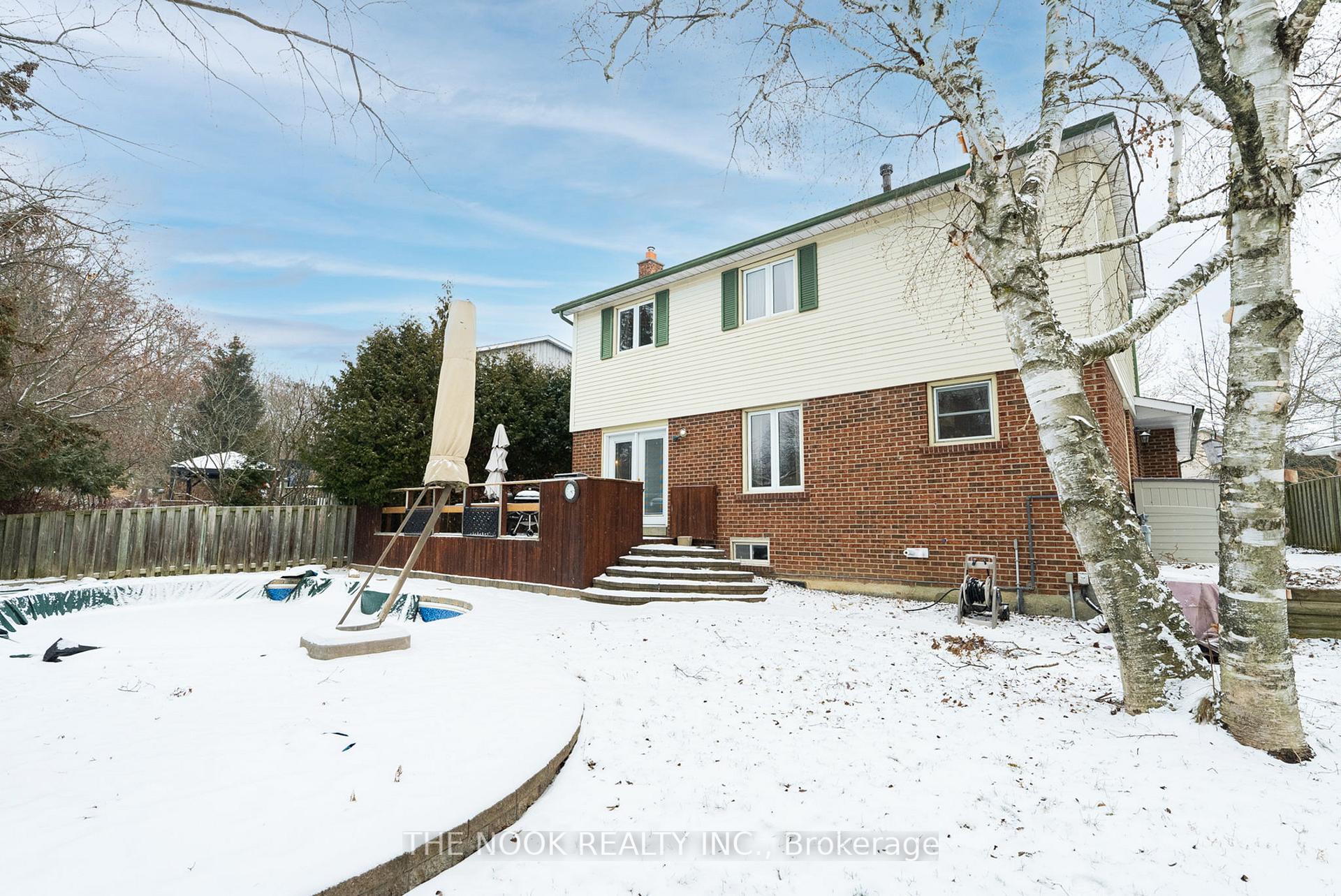 Photo 37 of 18 Colette Drive, Whitby, Downtown Whitby — HOMEH