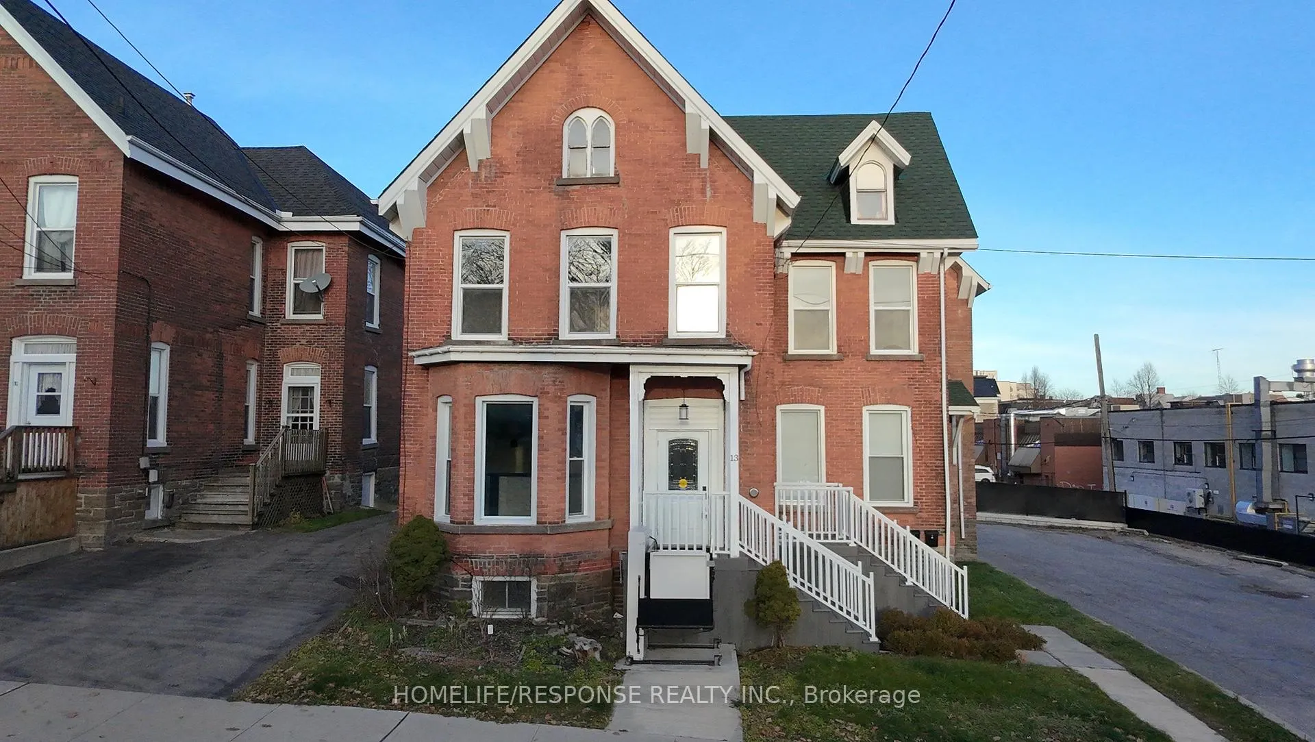 Front of Unit 11-13, 13 Garden Street