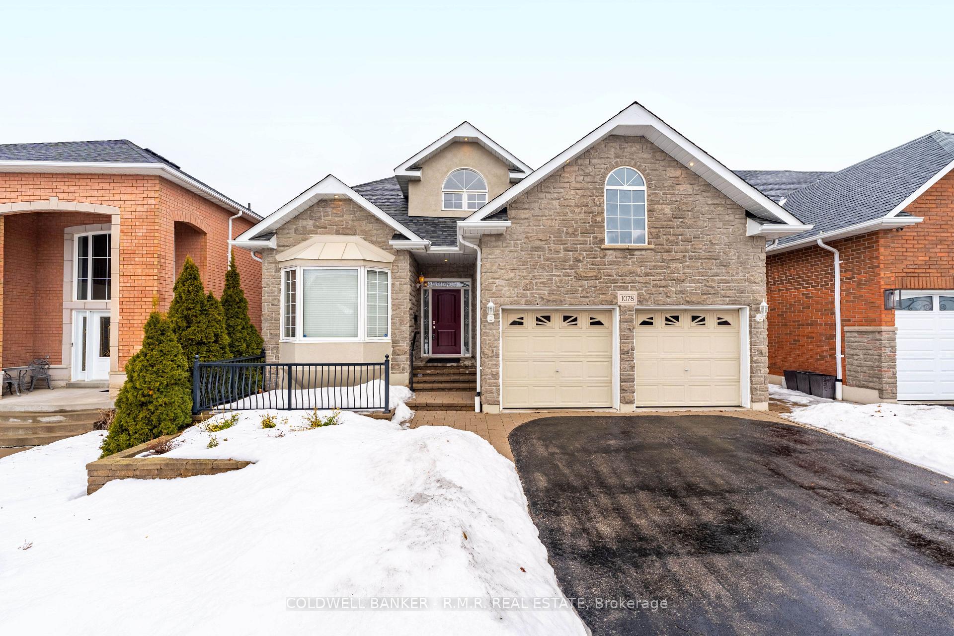 Photo 1 of 1078 Interlake Drive, Oshawa, Pinecrest — HOMEH