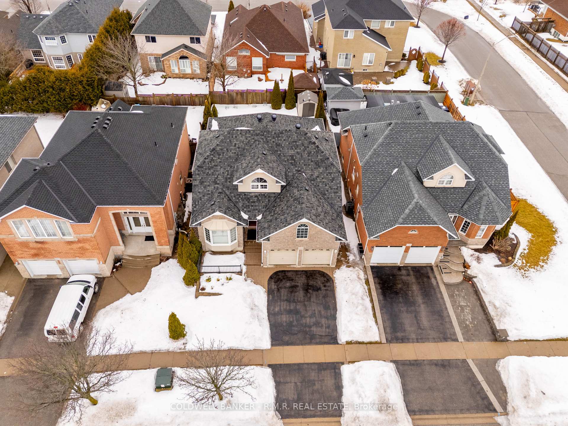 Photo 2 of 1078 Interlake Drive, Oshawa, Pinecrest — HOMEH
