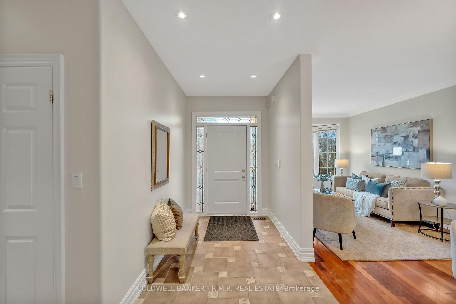 Photo 7 of 1078 Interlake Drive, Oshawa, Pinecrest — HOMEH