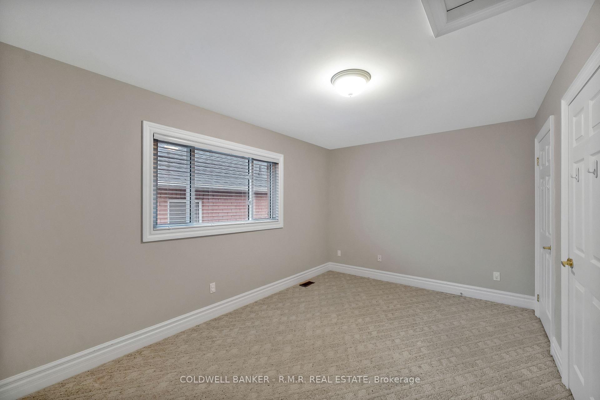 Photo 29 of 1078 Interlake Drive, Oshawa, Pinecrest — HOMEH