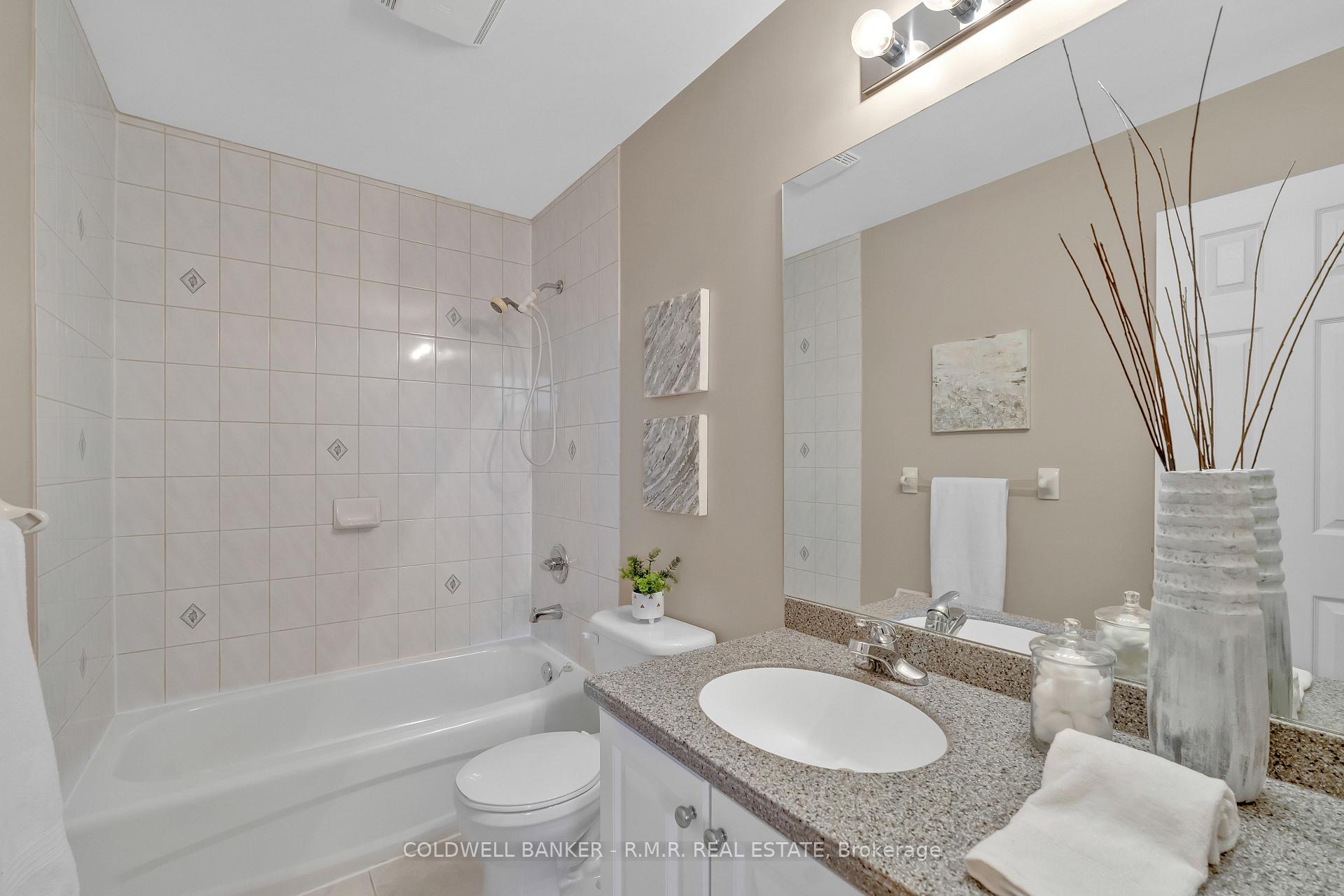 Photo 32 of 1078 Interlake Drive, Oshawa, Pinecrest — HOMEH