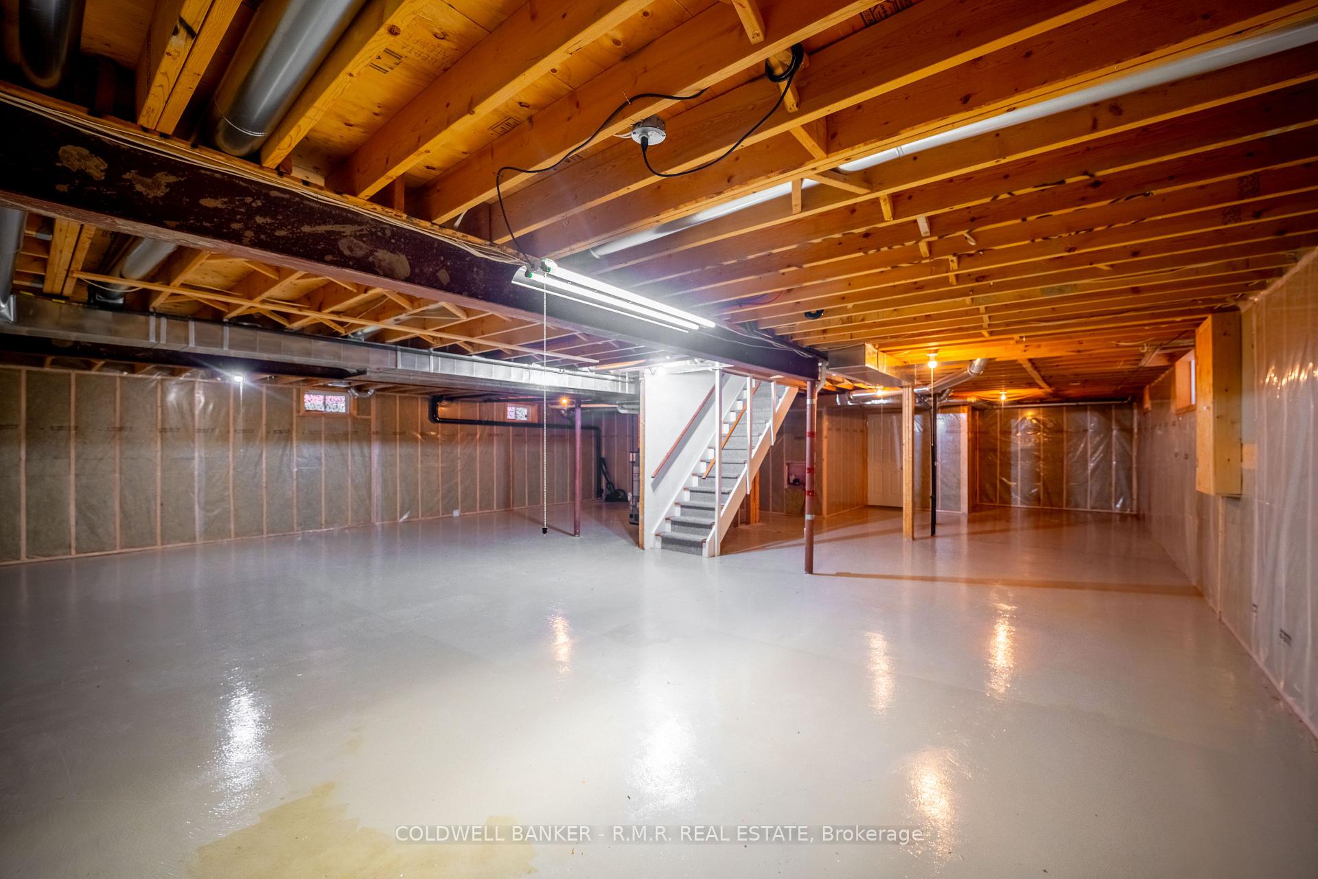 Photo 34 of 1078 Interlake Drive, Oshawa, Pinecrest — HOMEH