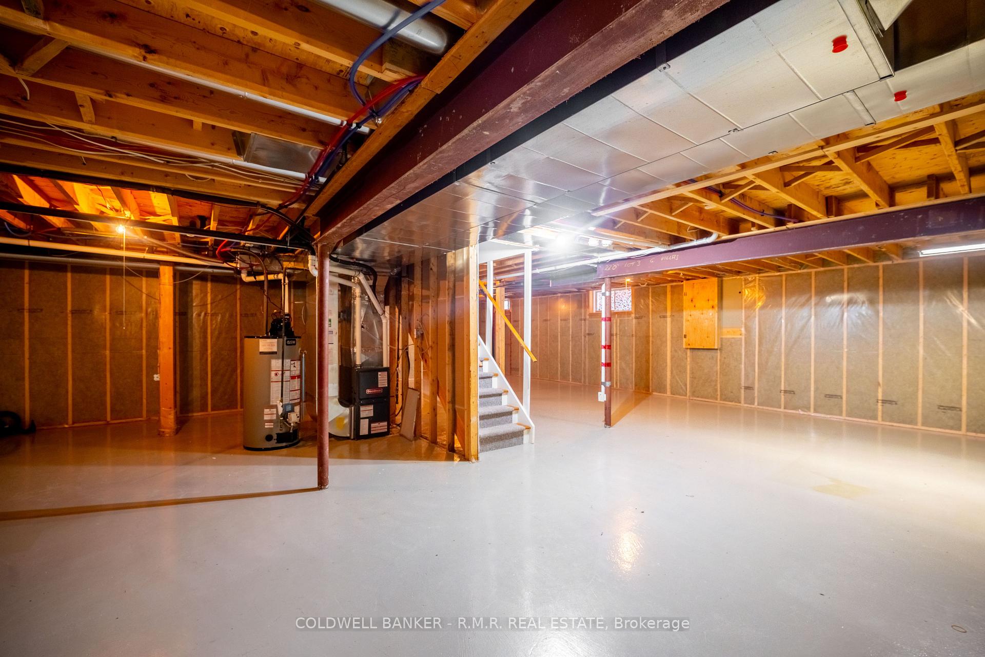 Photo 35 of 1078 Interlake Drive, Oshawa, Pinecrest — HOMEH