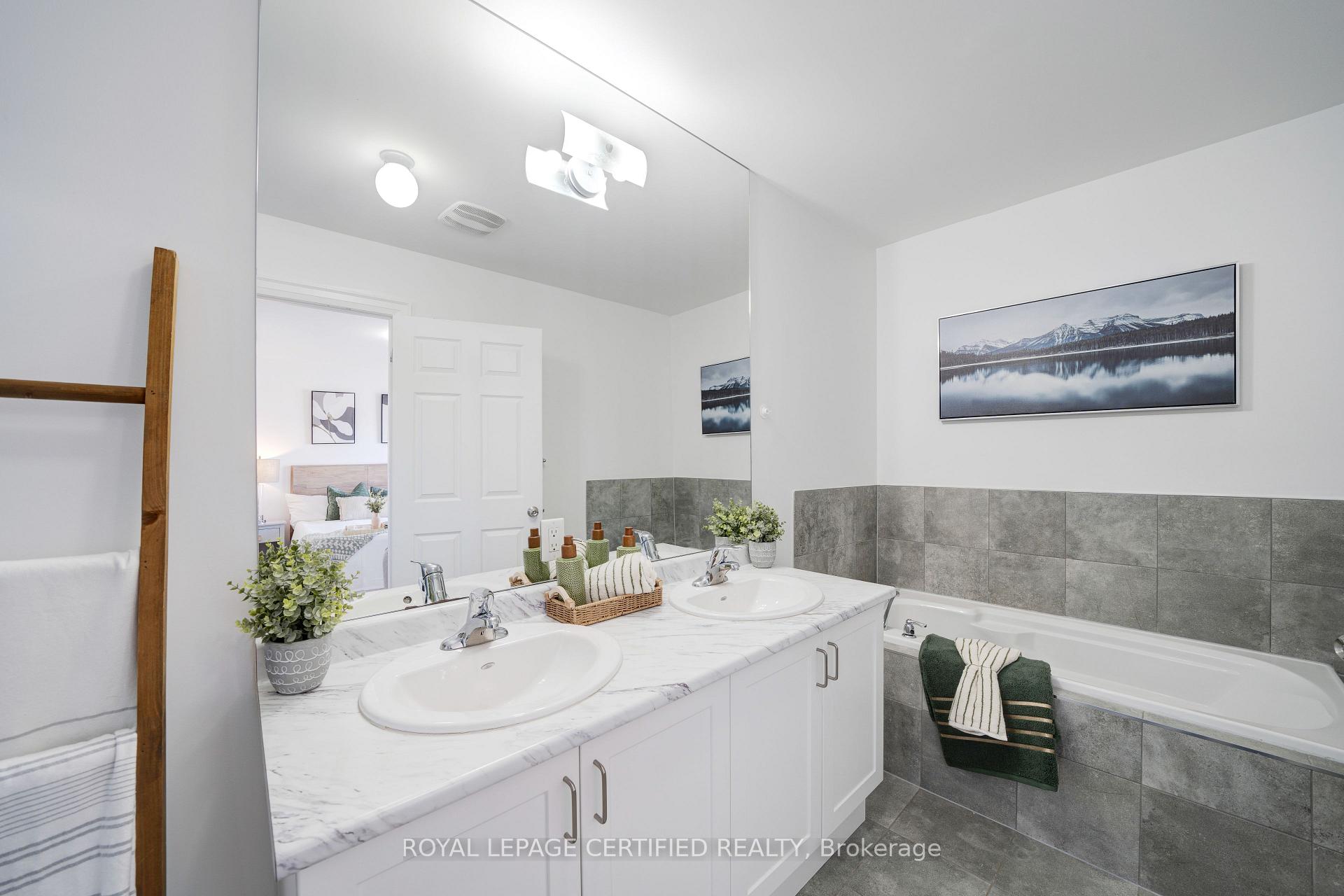 Photo 21 of 56 Kantium Way, Whitby, Pringle Creek — HOMEH