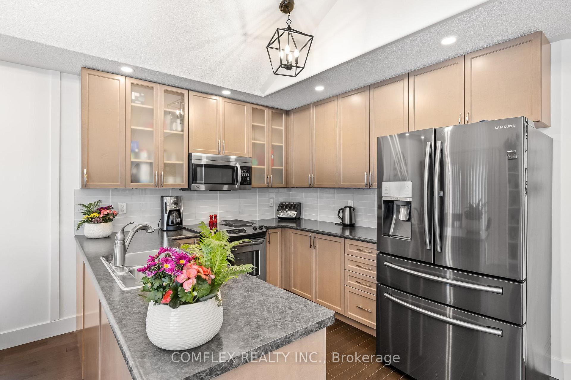 Photo 12 of 2687 Foxmeadow Road, Peterborough, Ashburnham Ward 4 — HOMEH