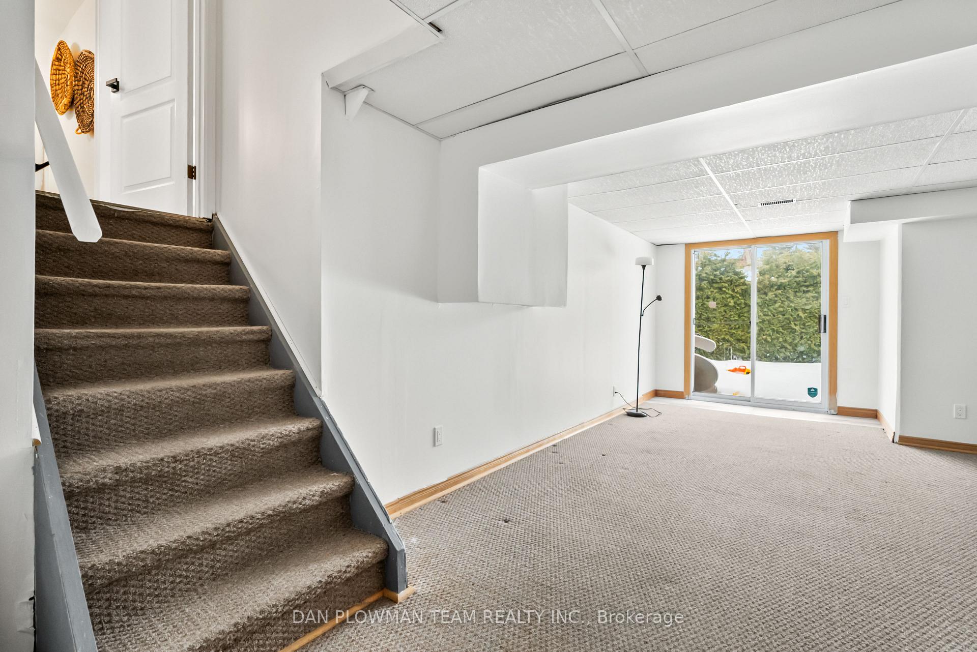 Photo 29 of 941 William Booth Crescent, Oshawa, Centennial — HOMEH