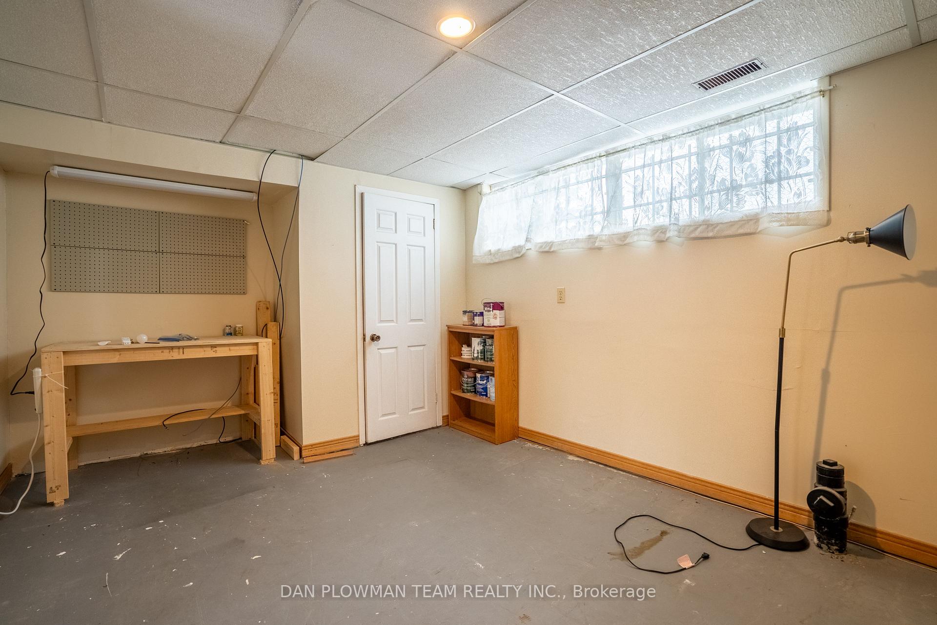 Photo 33 of 941 William Booth Crescent, Oshawa, Centennial — HOMEH
