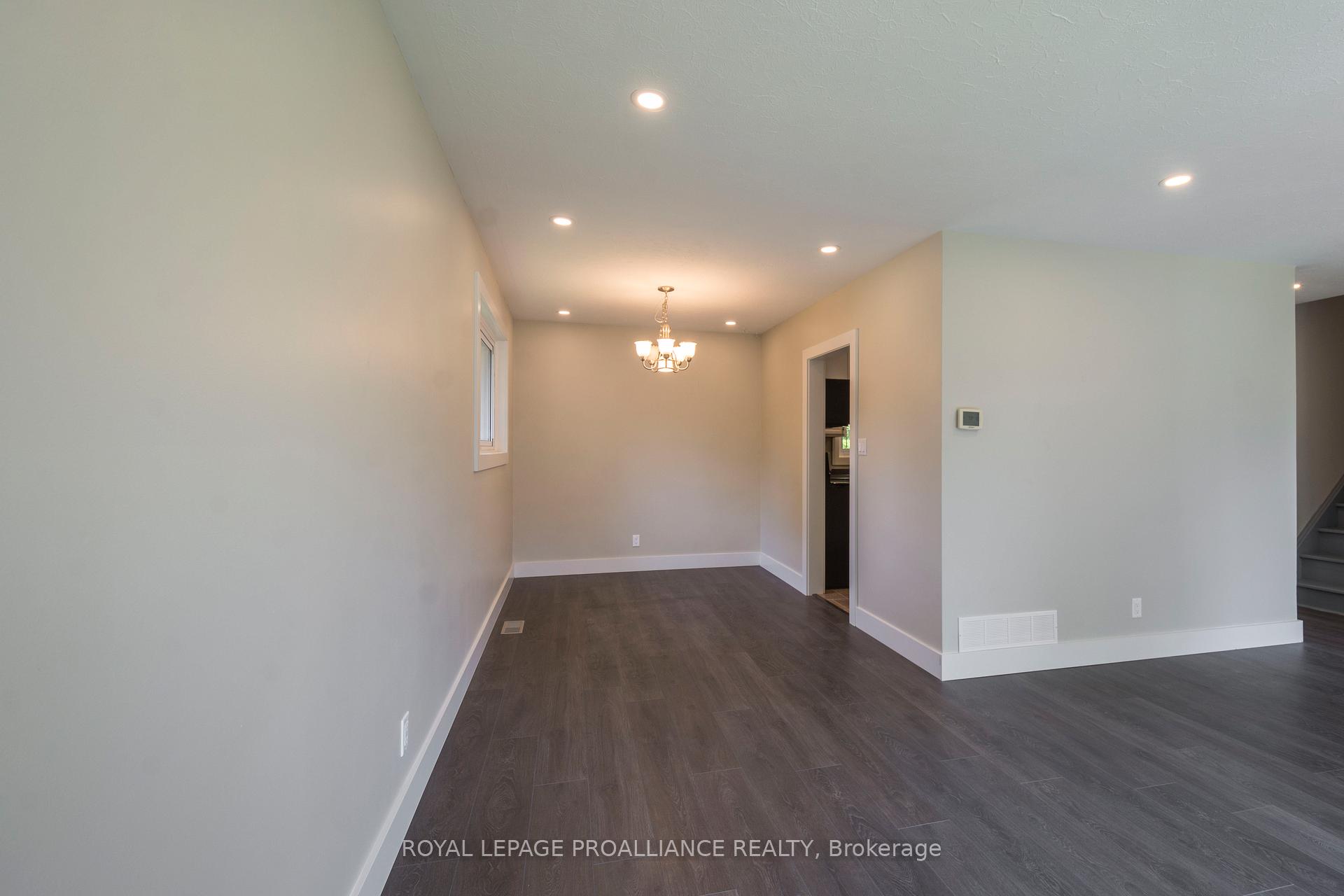Photo 5 of Unit Unit A, 20 Munro Avenue, Belleville, Belleville Ward — HOMEH