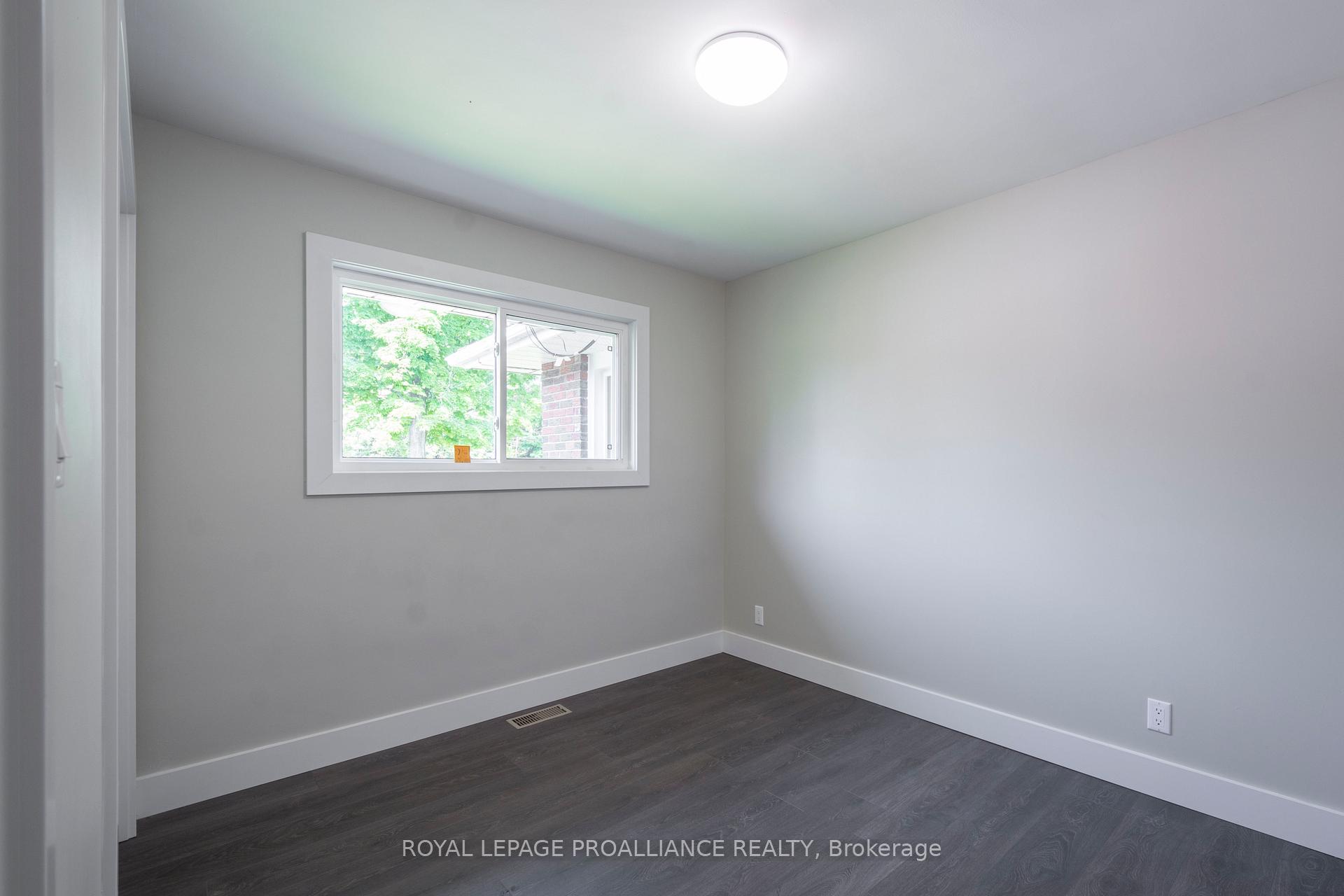 Photo 11 of Unit Unit A, 20 Munro Avenue, Belleville, Belleville Ward — HOMEH
