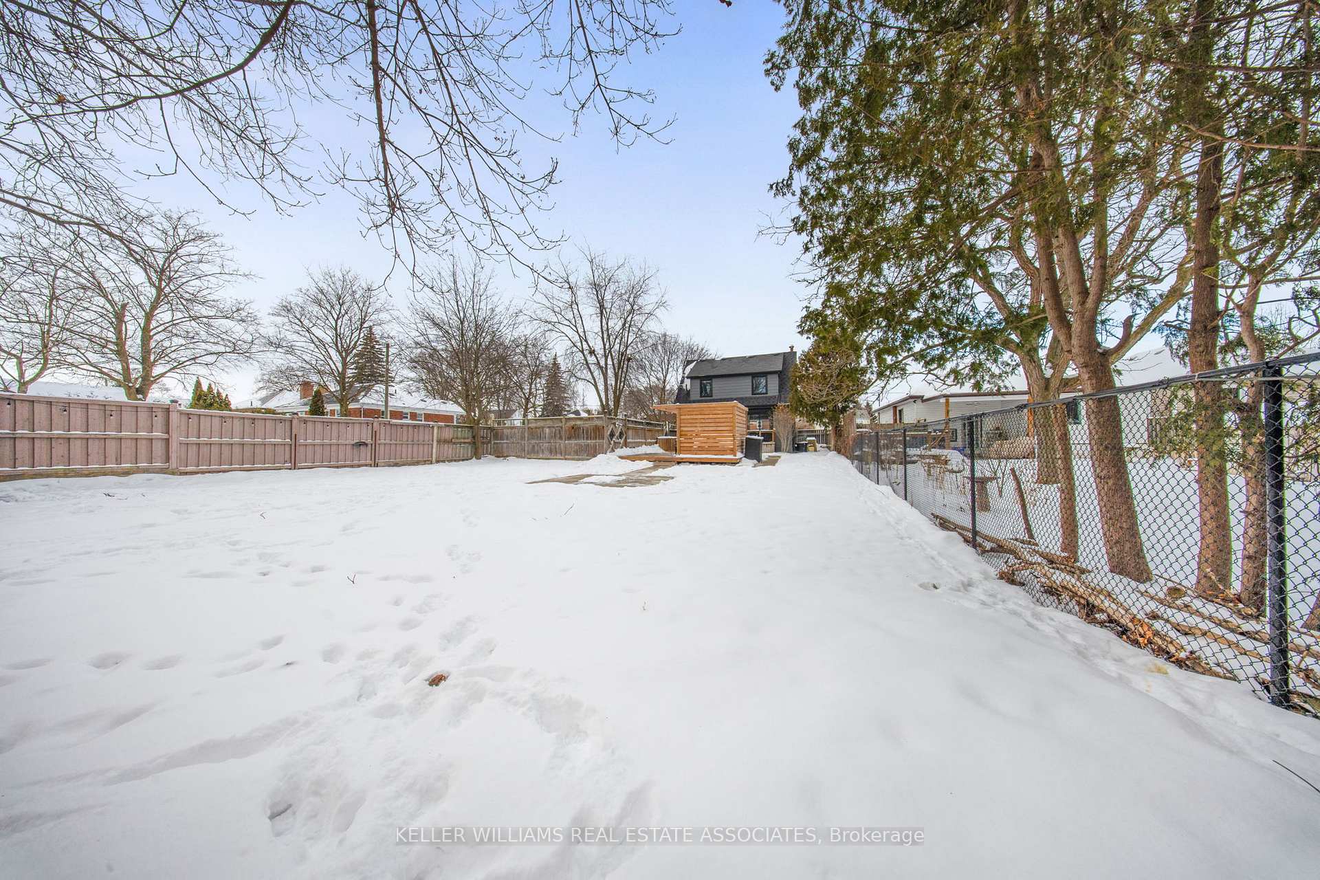 Photo 43 of 523 King Street E, Oshawa, Central — HOMEH