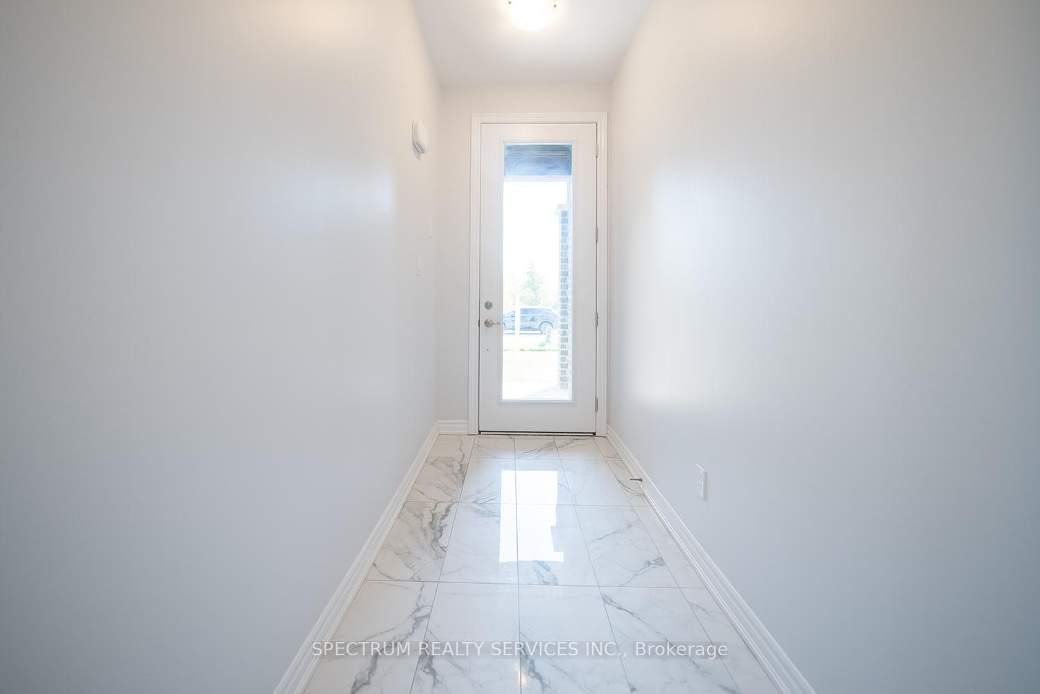 Photo 2 of 52 Bradley Avenue, Welland, Lincoln/Crowland — HOMEH