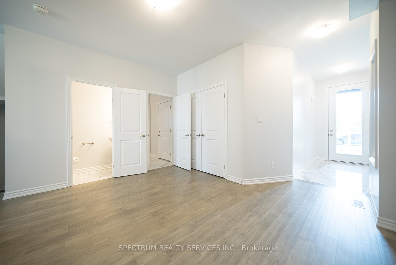 Photo 3 of 52 Bradley Avenue, Welland, Lincoln/Crowland — HOMEH