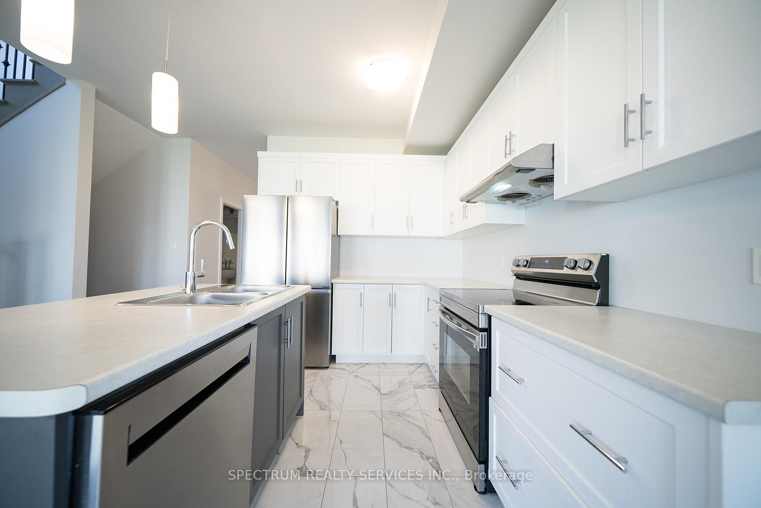 Photo 9 of 52 Bradley Avenue, Welland, Lincoln/Crowland — HOMEH