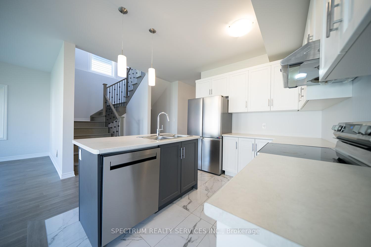 Photo 10 of 52 Bradley Avenue, Welland, Lincoln/Crowland — HOMEH