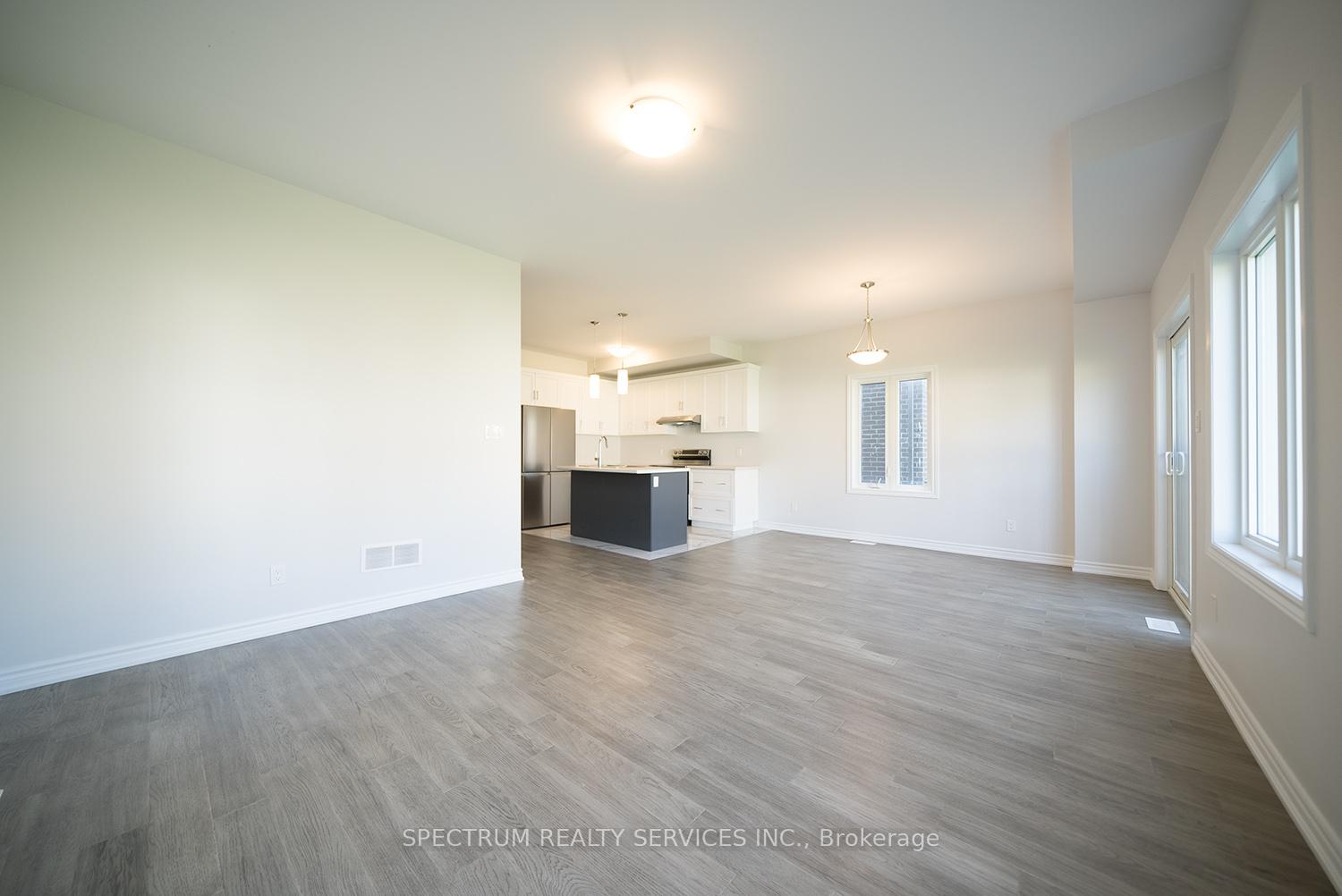 Photo 12 of 52 Bradley Avenue, Welland, Lincoln/Crowland — HOMEH