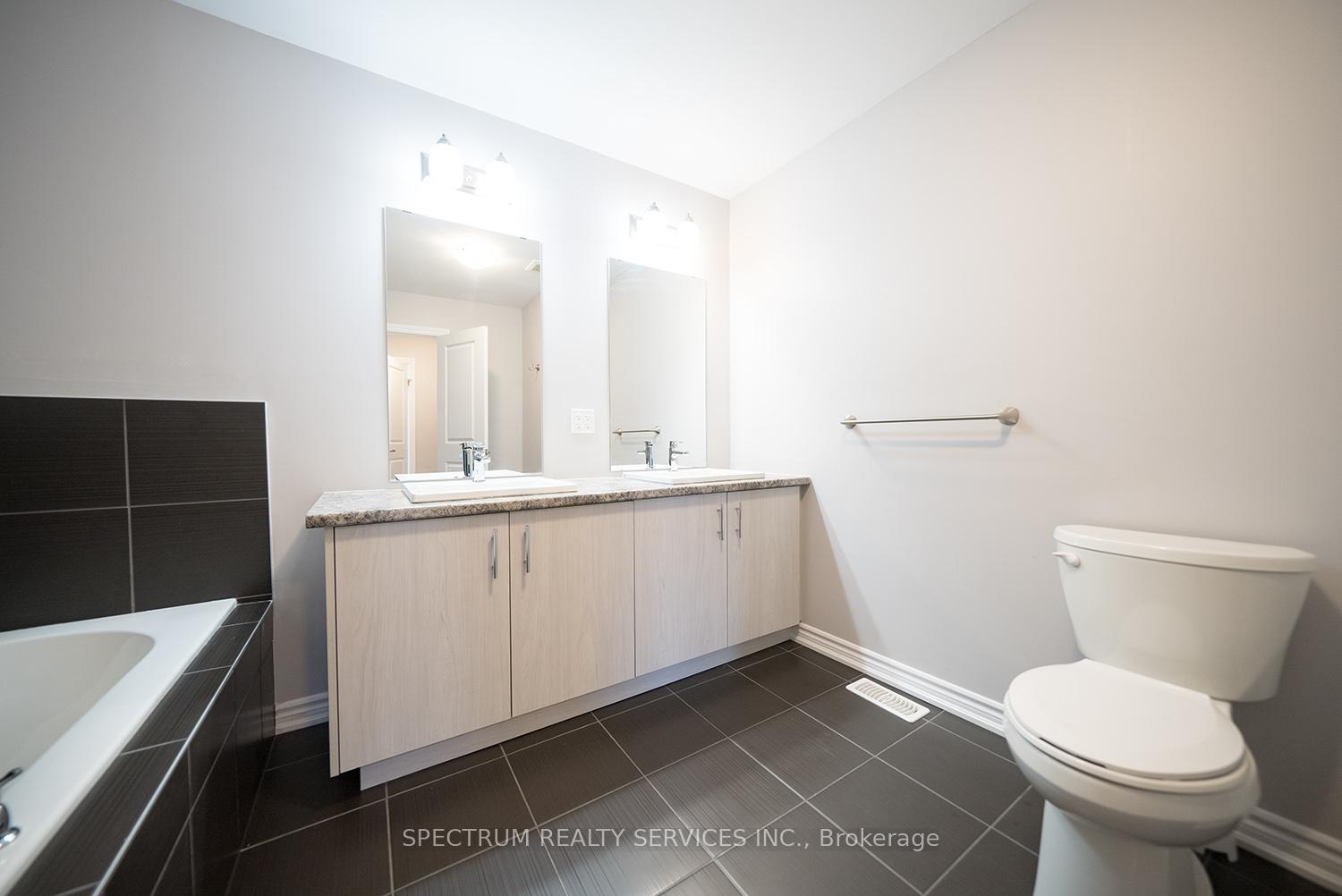 Photo 17 of 52 Bradley Avenue, Welland, Lincoln/Crowland — HOMEH