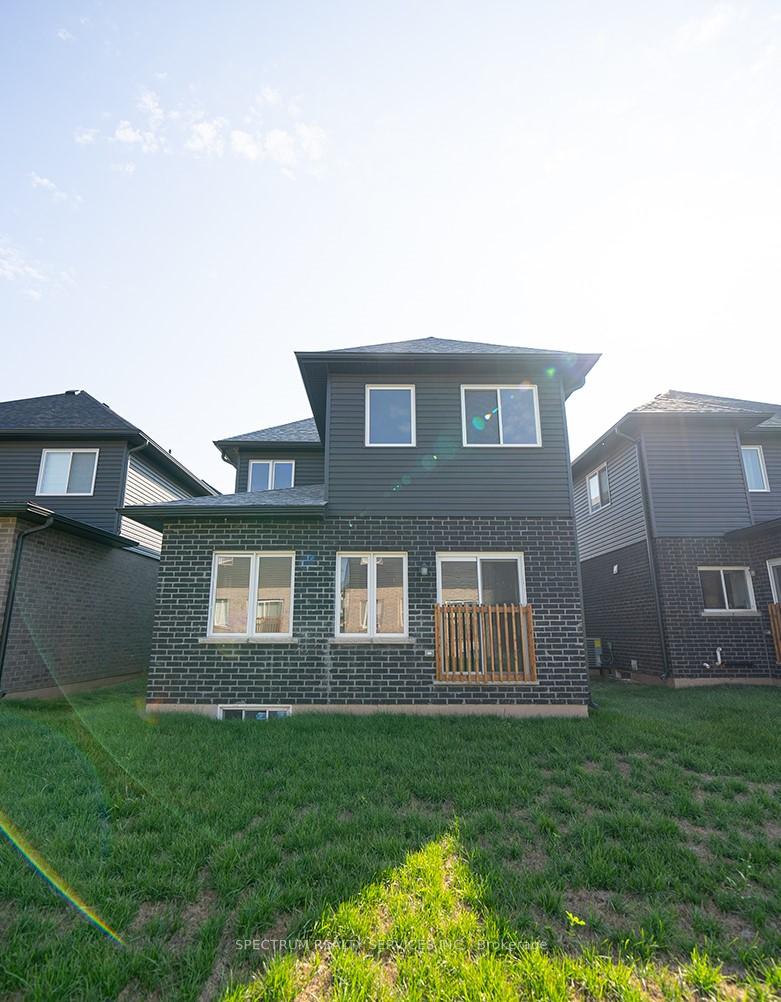 Photo 34 of 52 Bradley Avenue, Welland, Lincoln/Crowland — HOMEH