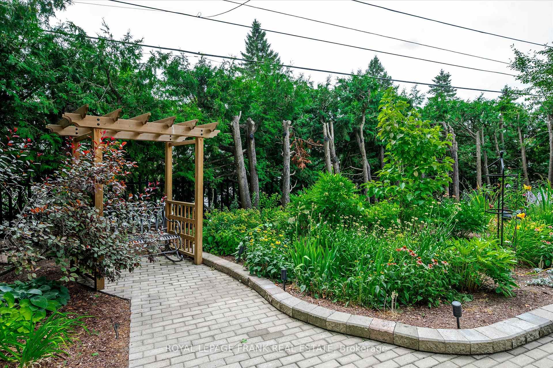Photo 4 of 256 Sherin Avenue, Peterborough, Ashburnham Ward 4 — HOMEH