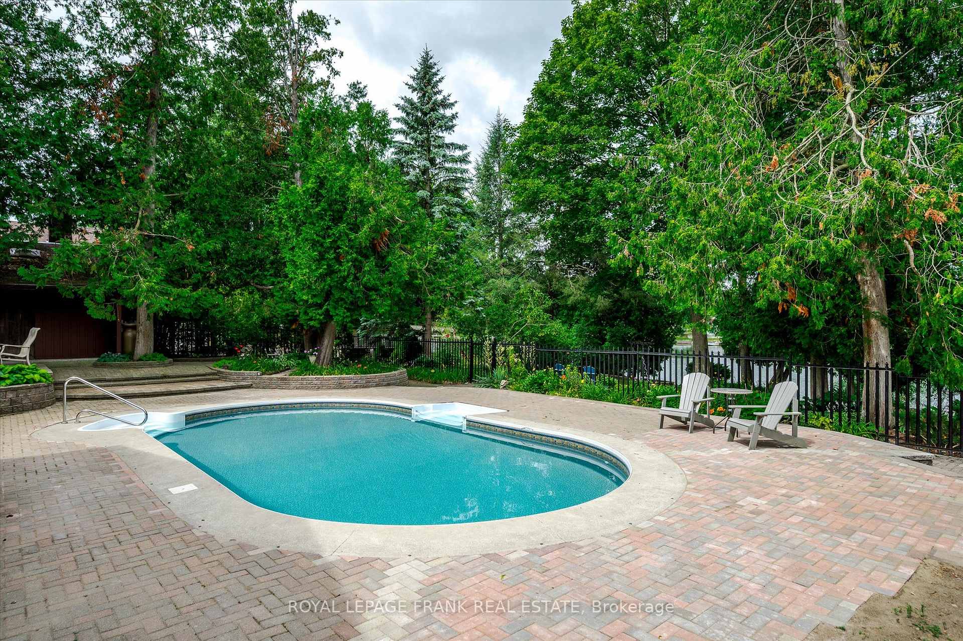 Photo 27 of 256 Sherin Avenue, Peterborough, Ashburnham Ward 4 — HOMEH