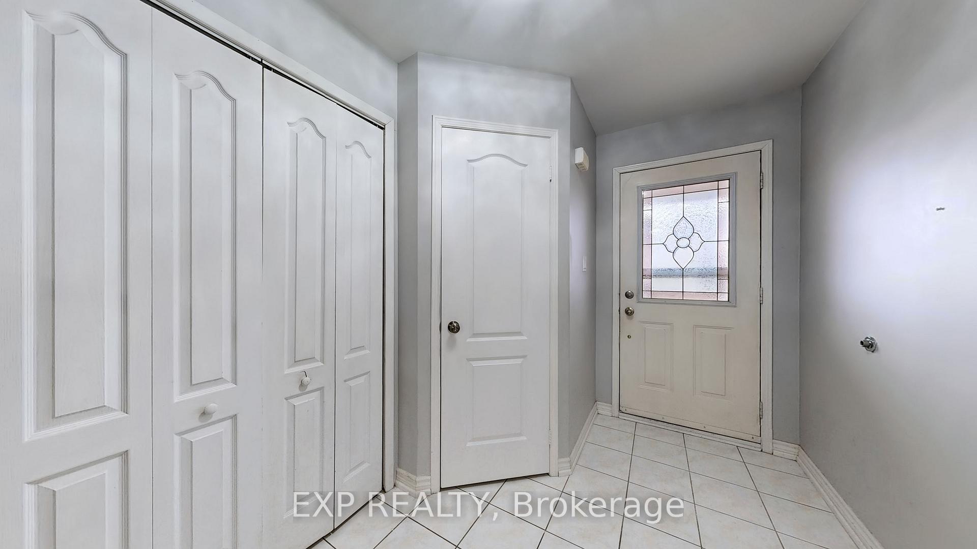 Photo 10 of 60 Tincomb Crescent, Whitby, Pringle Creek — HOMEH