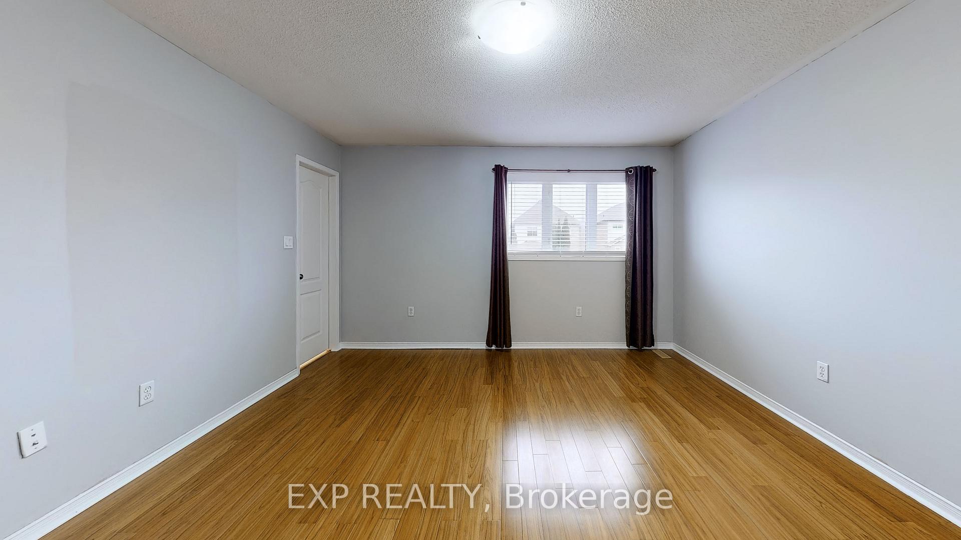 Photo 15 of 60 Tincomb Crescent, Whitby, Pringle Creek — HOMEH