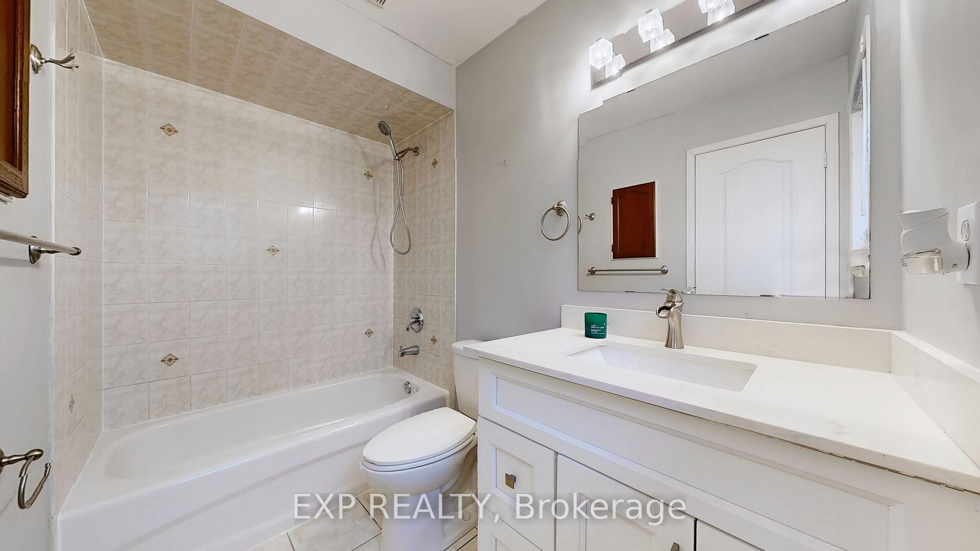 Photo 16 of 60 Tincomb Crescent, Whitby, Pringle Creek — HOMEH