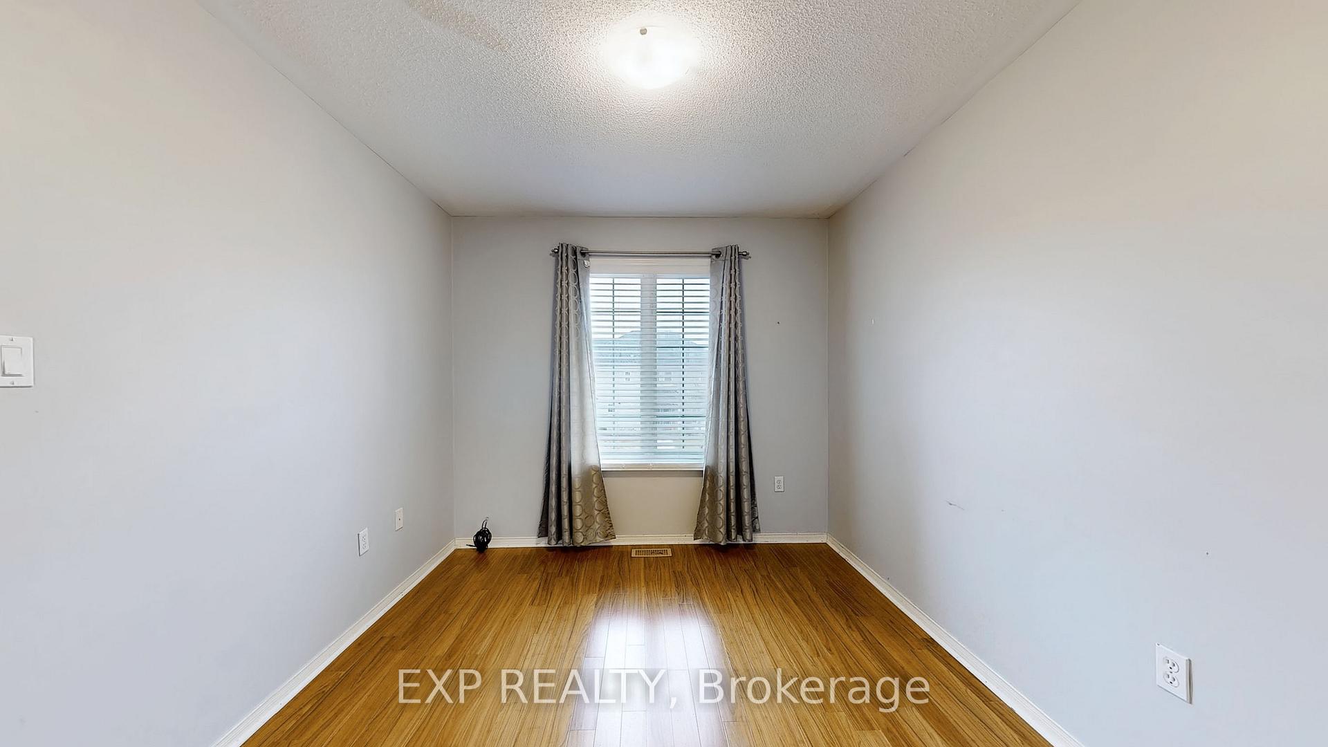 Photo 18 of 60 Tincomb Crescent, Whitby, Pringle Creek — HOMEH