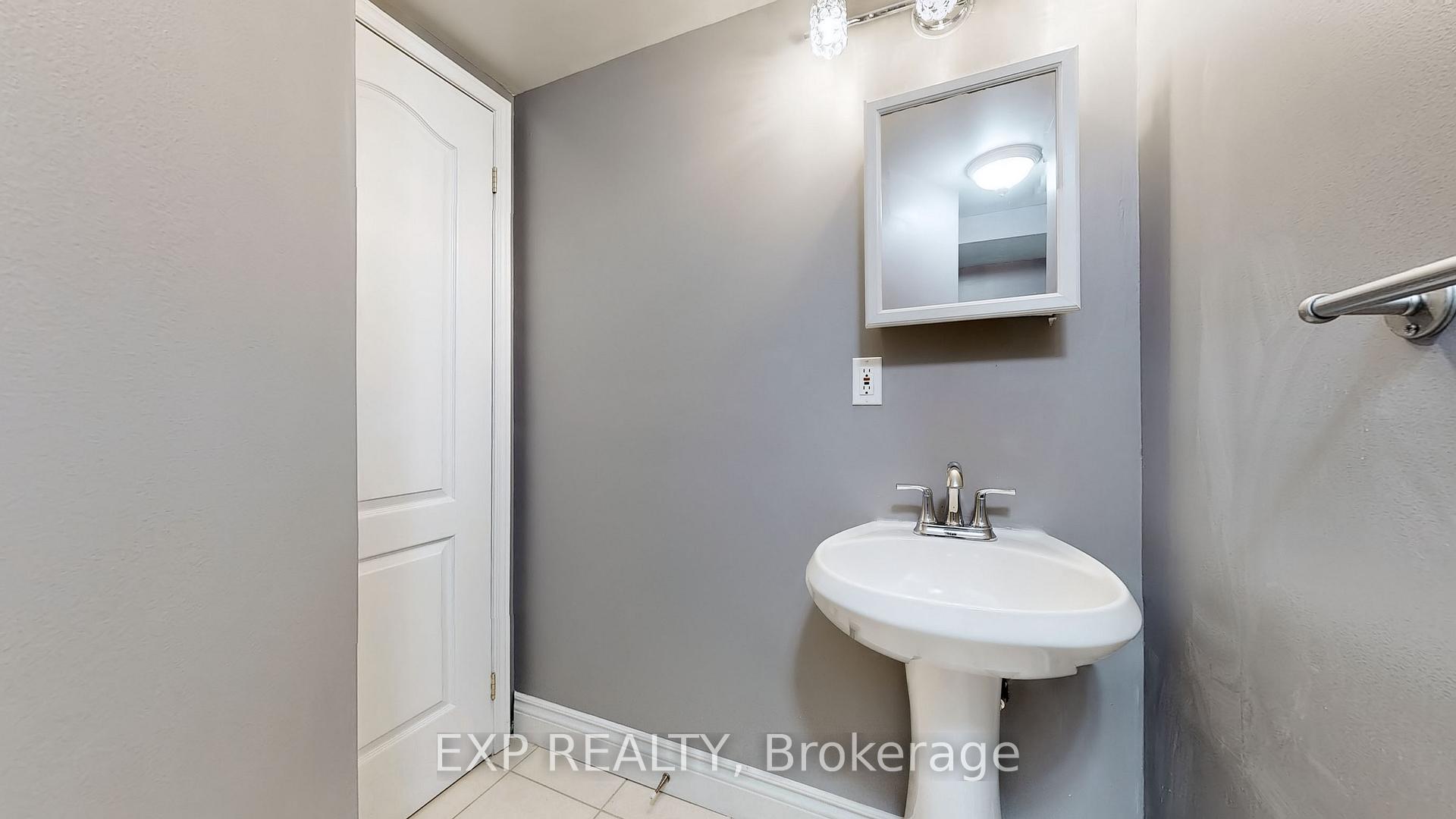 Photo 25 of 60 Tincomb Crescent, Whitby, Pringle Creek — HOMEH