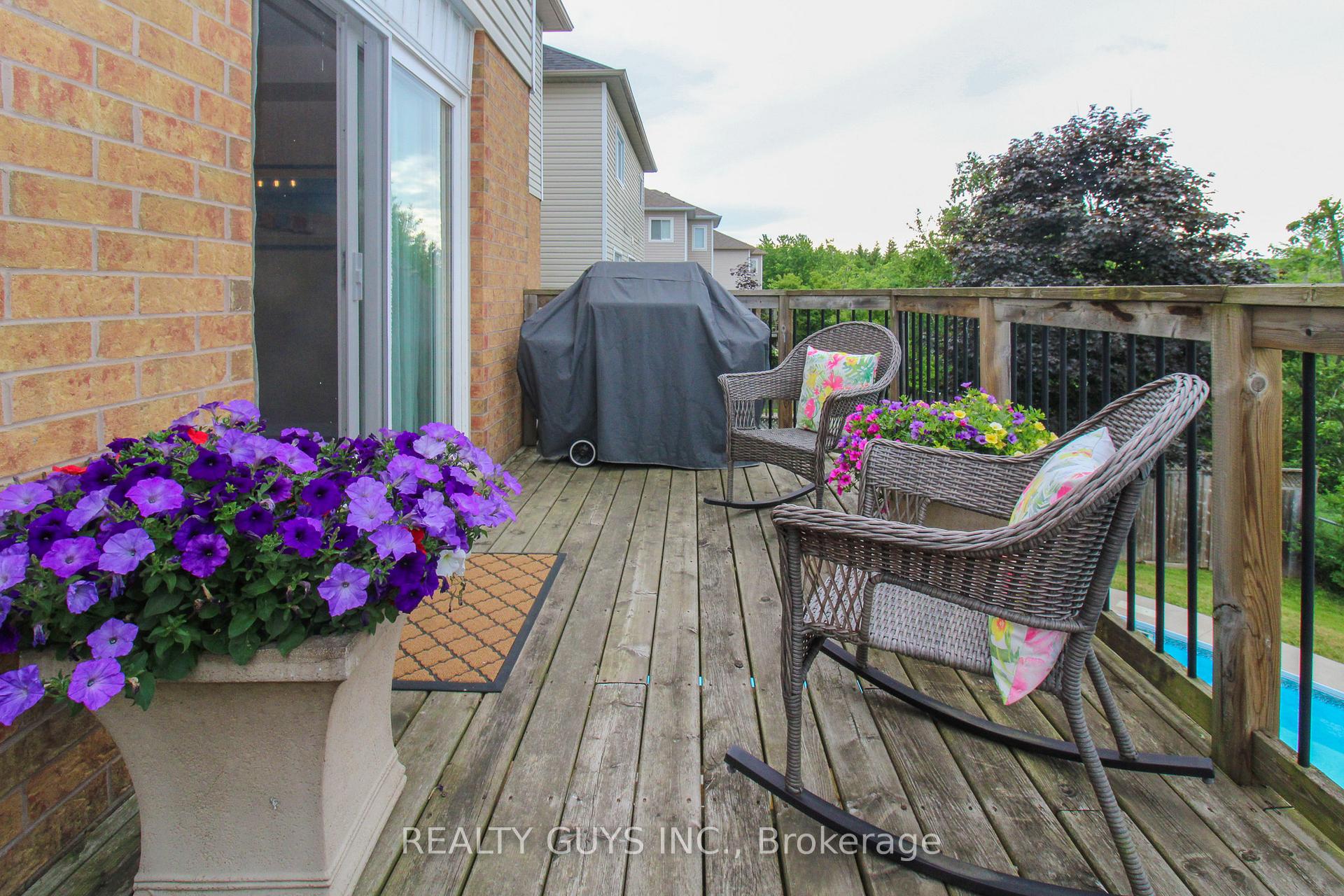 Photo 29 of 14 Carson Court, Peterborough, Monaghan Ward 2 — HOMEH