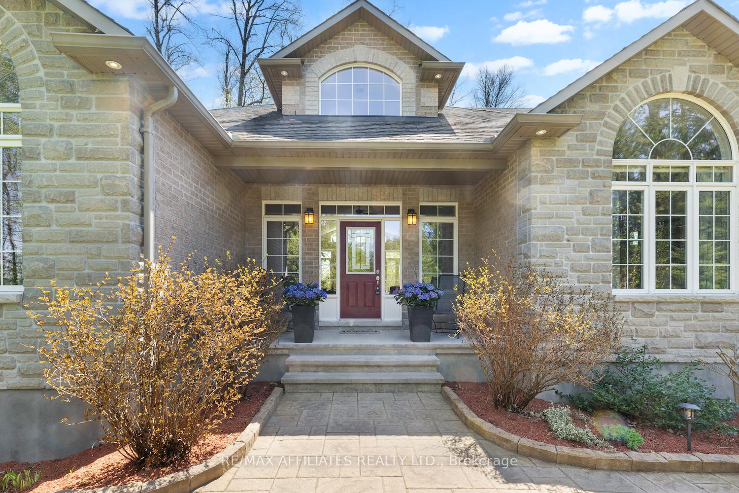 Photo 4 of 382 Ashton Creek Crescent, Beckwith, Beckwith Twp — HOMEH