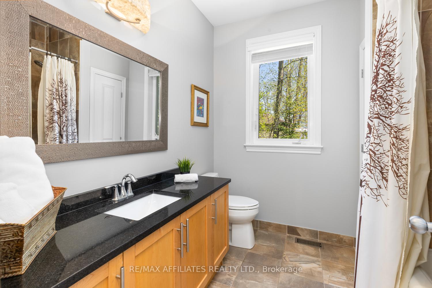 Photo 21 of 382 Ashton Creek Crescent, Beckwith, Beckwith Twp — HOMEH