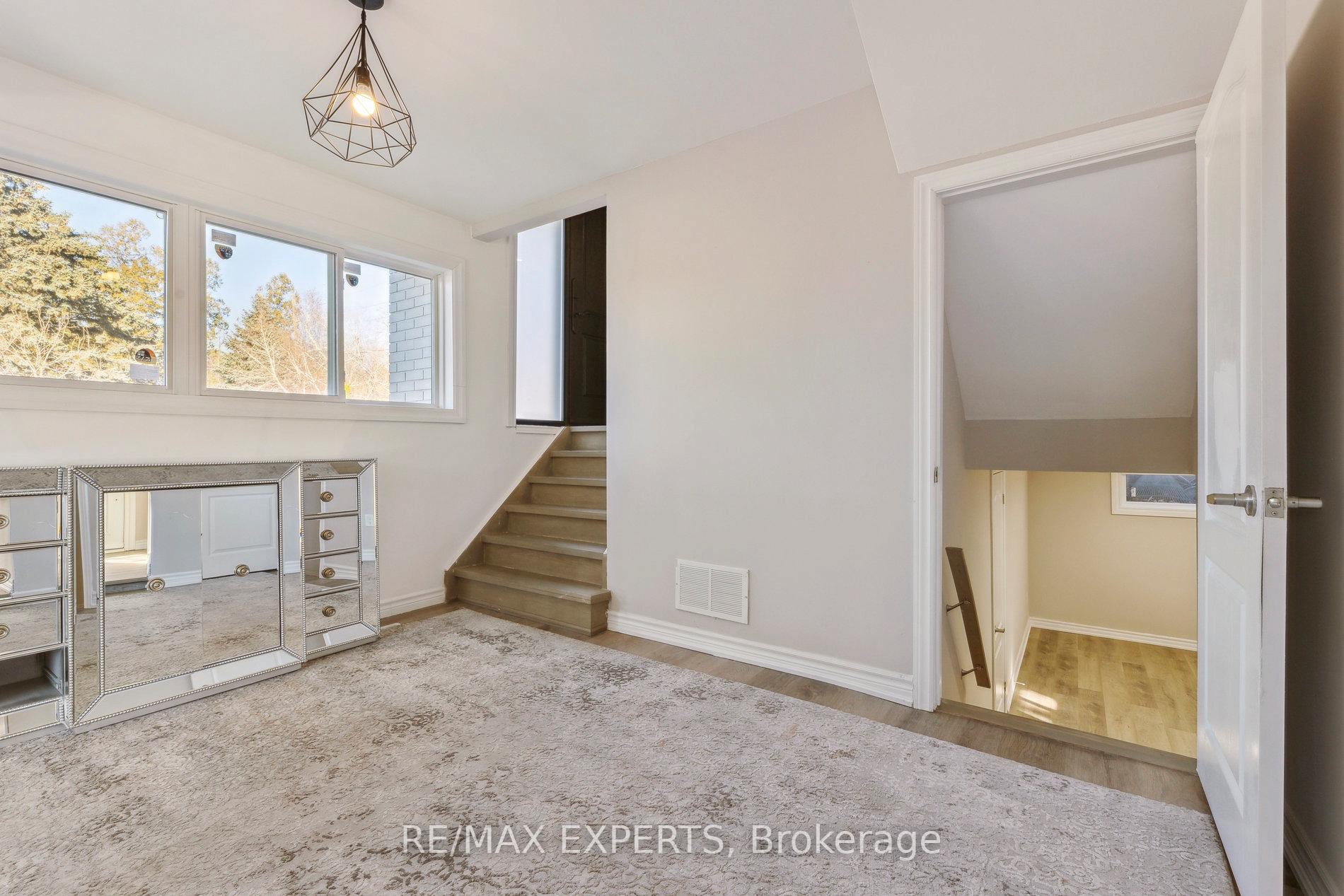 Photo 18 of 1009 Regent Drive, Oshawa, Eastdale — HOMEH