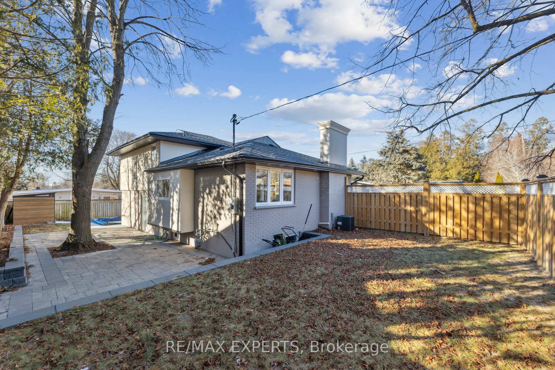 Photo 27 of 1009 Regent Drive, Oshawa, Eastdale — HOMEH