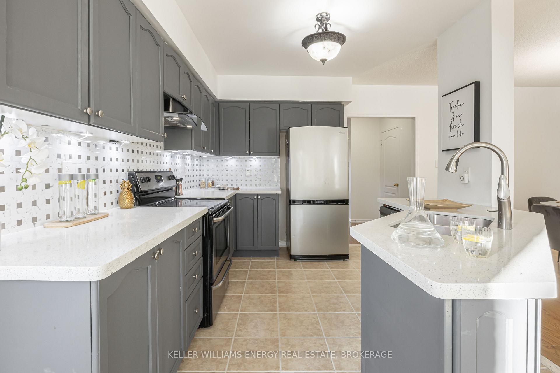 Photo 10 of 110 Puttingedge Drive, Whitby, Rolling Acres — HOMEH
