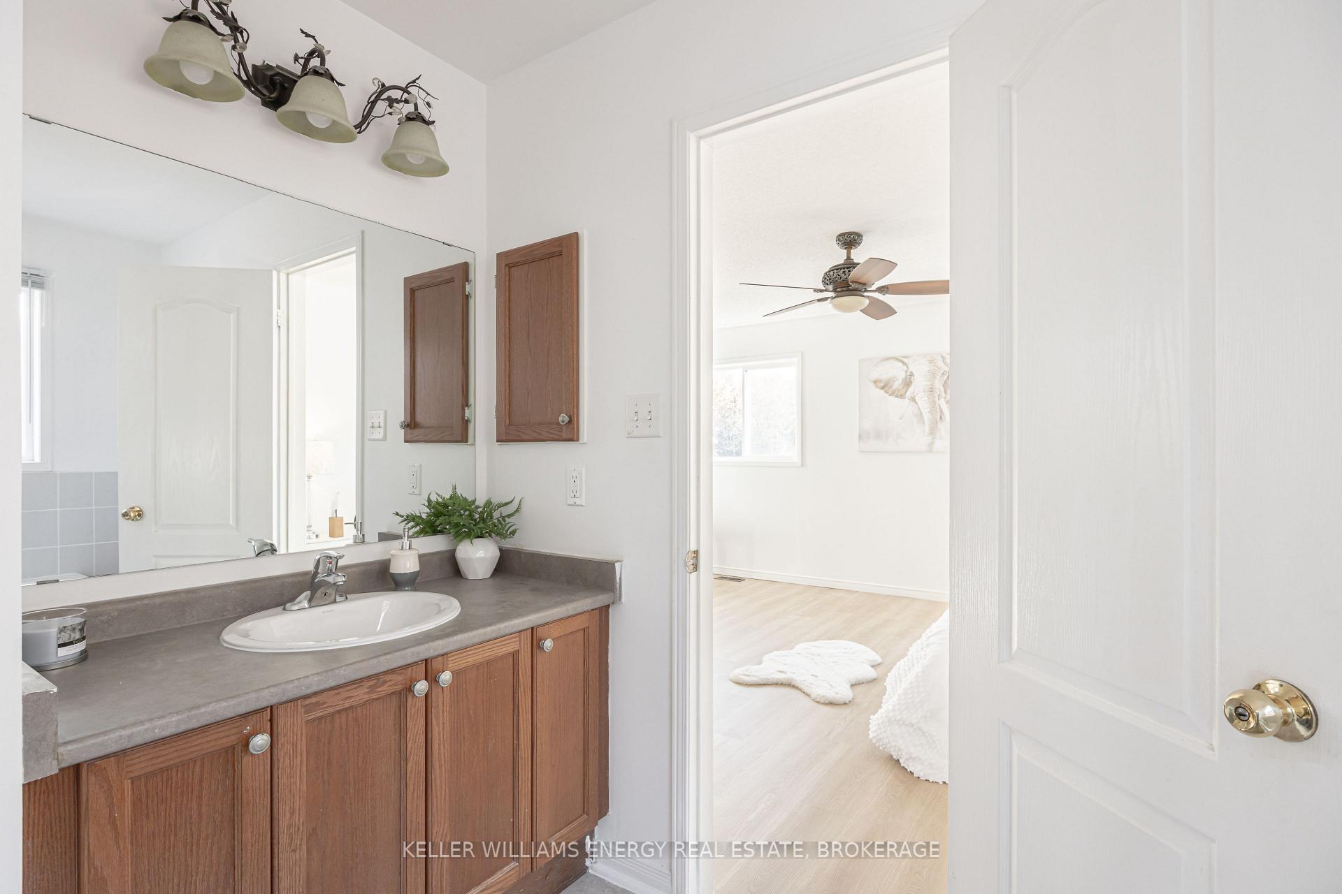 Photo 23 of 110 Puttingedge Drive, Whitby, Rolling Acres — HOMEH