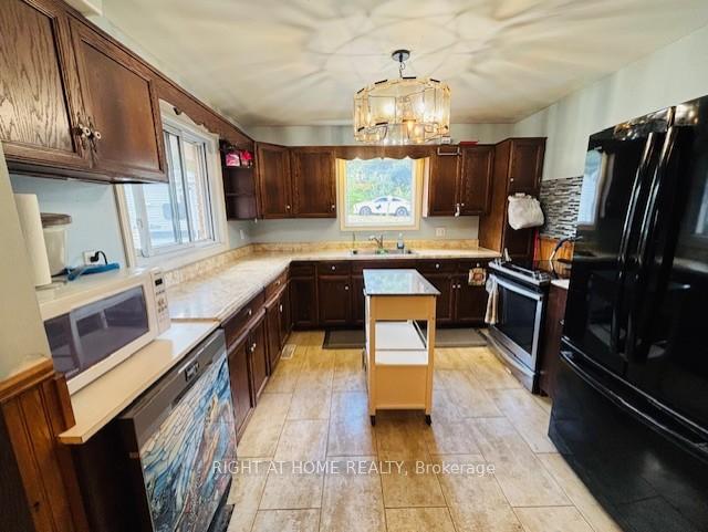 Photo 6 of 1649 Whittington Drive, Peterborough, Otonabee Ward 1 — HOMEH