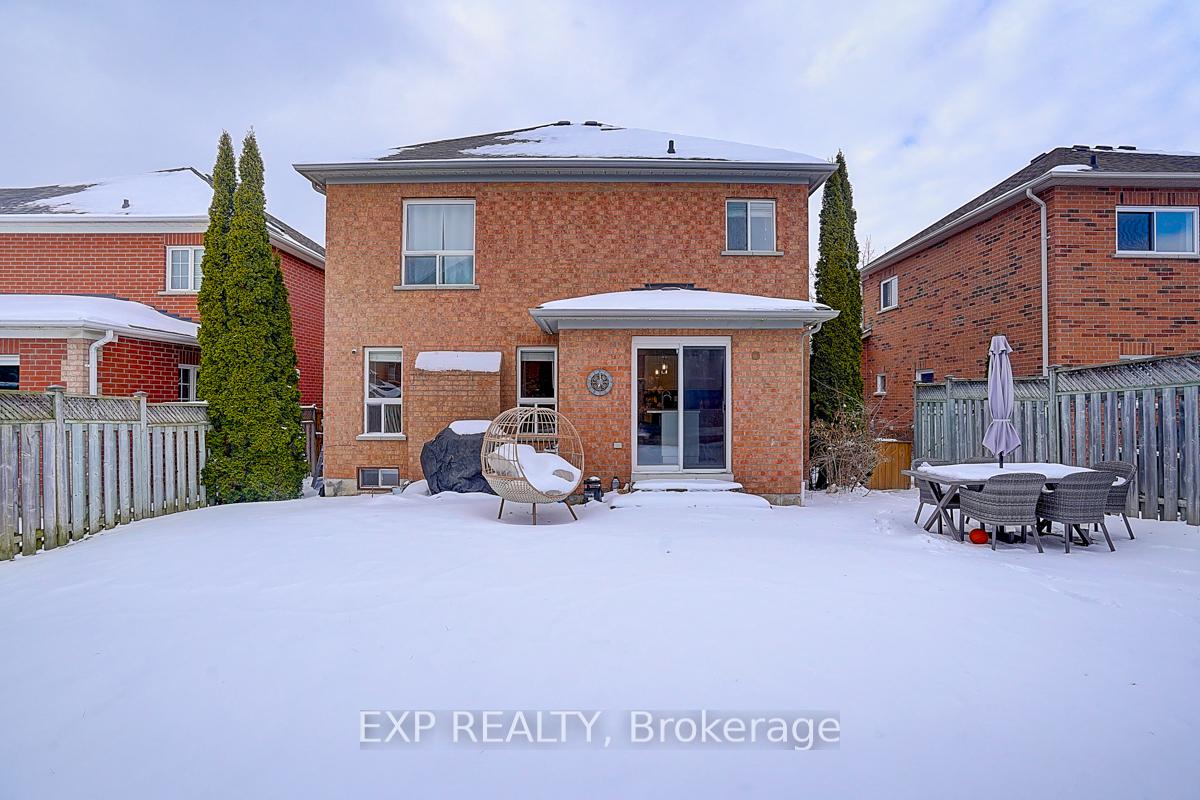 Photo 32 of 7 Arnold Crescent, Whitby, Brooklin — HOMEH