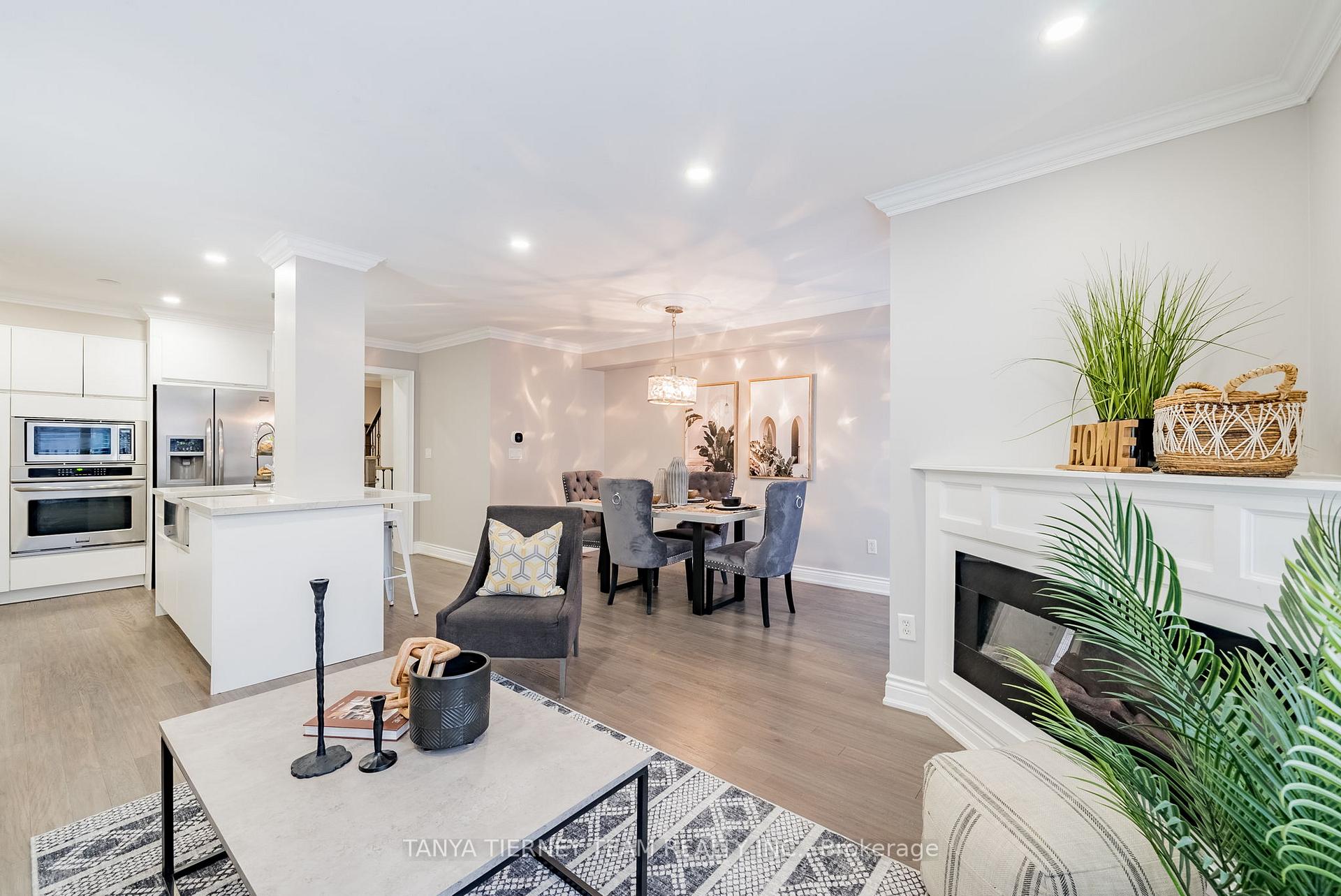 Photo 12 of 3 Delight Way, Whitby, Brooklin — HOMEH