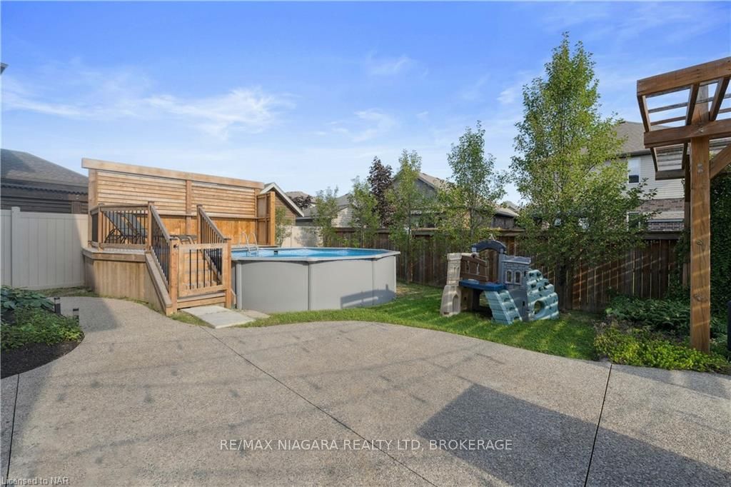 Photo 37 of 82 Creekside Drive, Welland, Coyle Creek — HOMEH