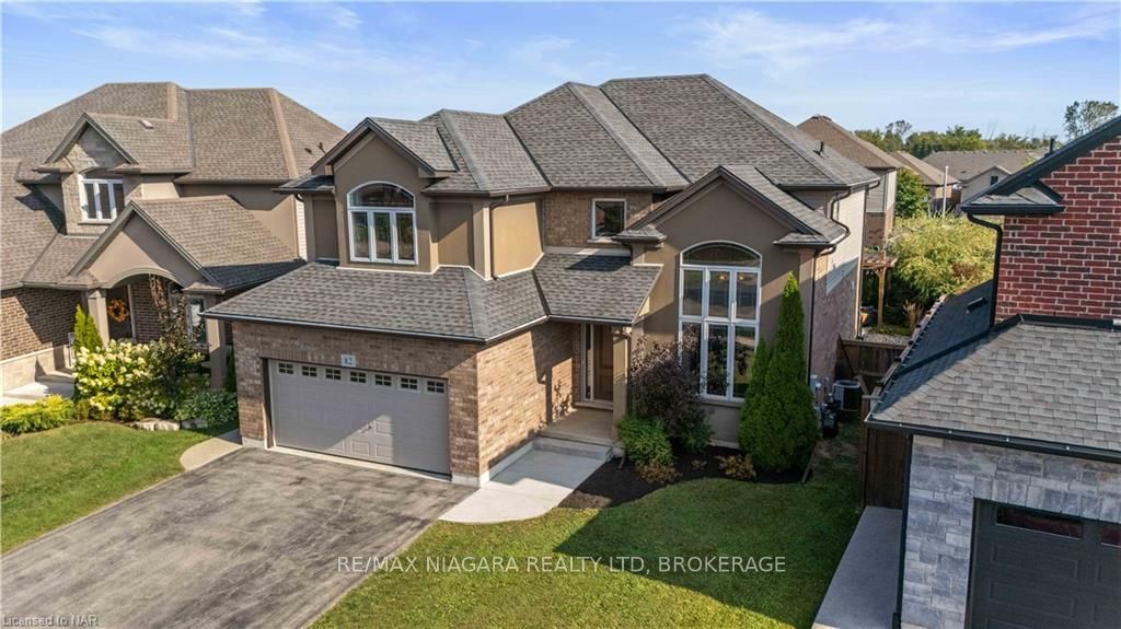 Photo 3 of 82 Creekside Drive, Welland, Coyle Creek — HOMEH
