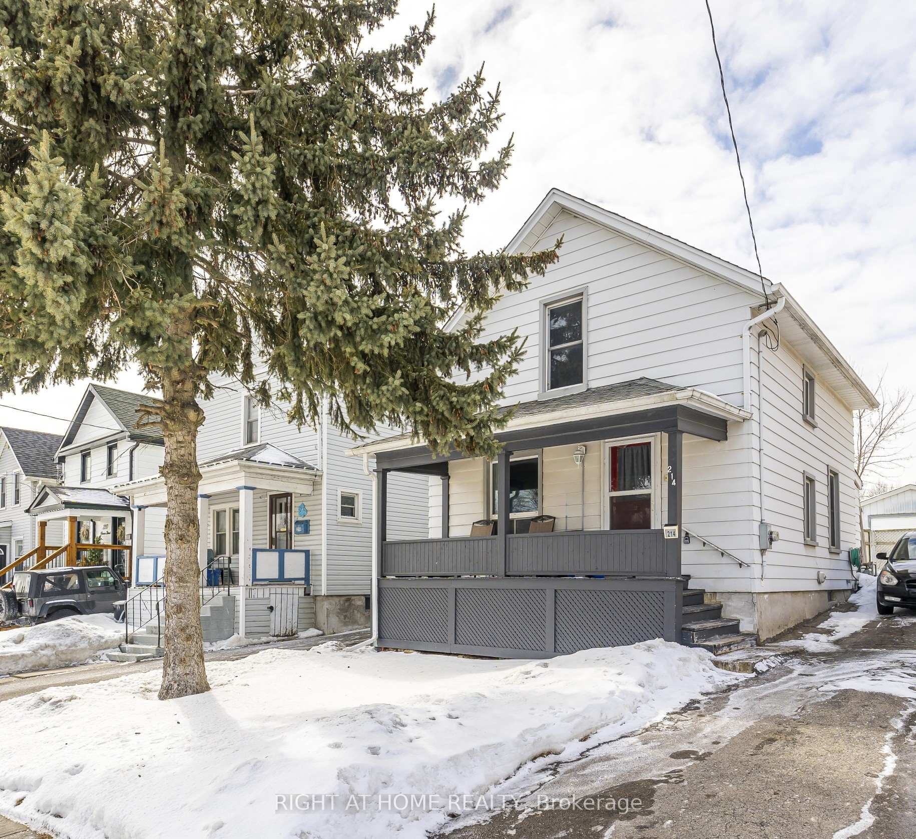 Photo 1 of 214 Nassau Street, Oshawa, Vanier — HOMEH