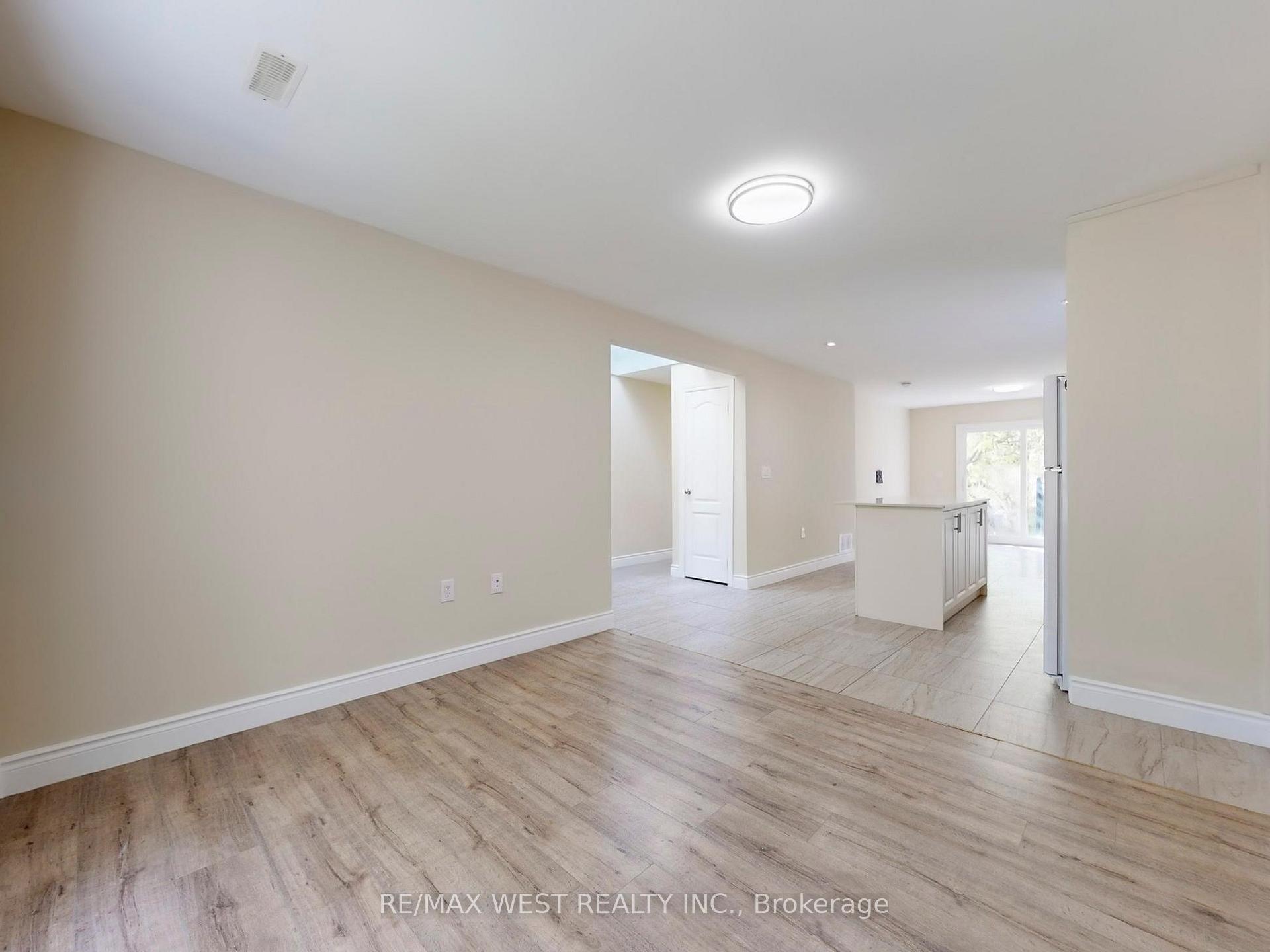 Photo 5 of 292 St Vincent Street, Barrie, Wellington — HOMEH