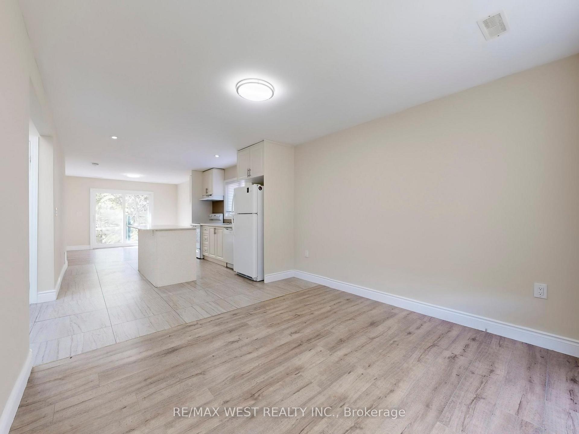 Photo 9 of 292 St Vincent Street, Barrie, Wellington — HOMEH