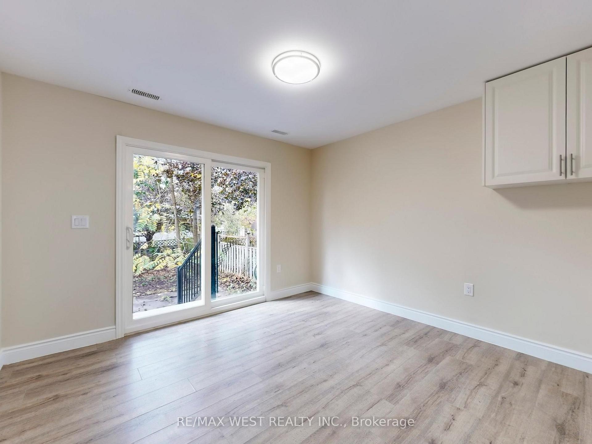 Photo 10 of 292 St Vincent Street, Barrie, Wellington — HOMEH