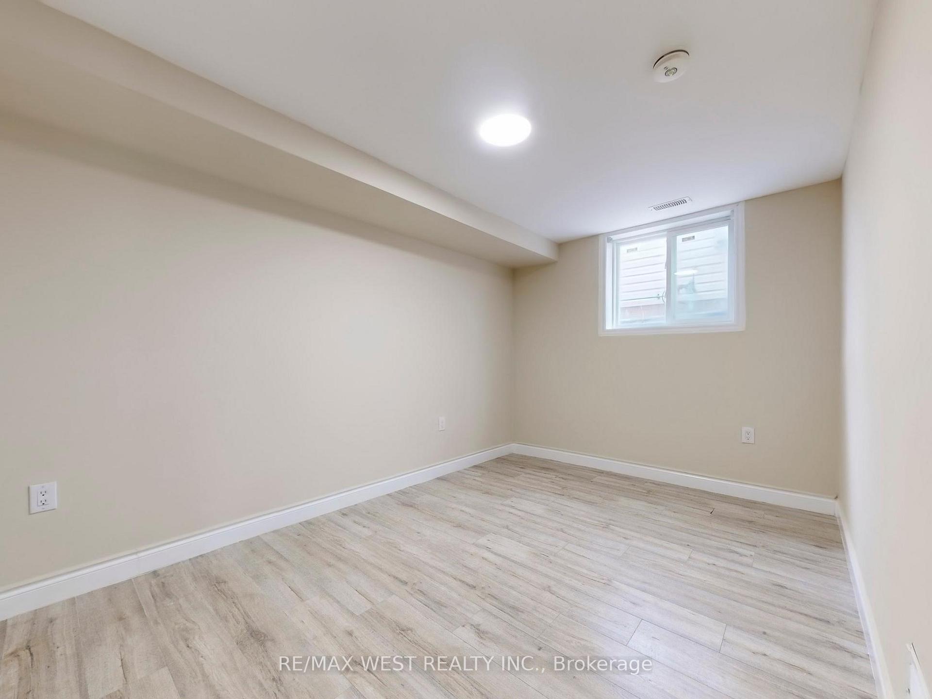 Photo 18 of 292 St Vincent Street, Barrie, Wellington — HOMEH