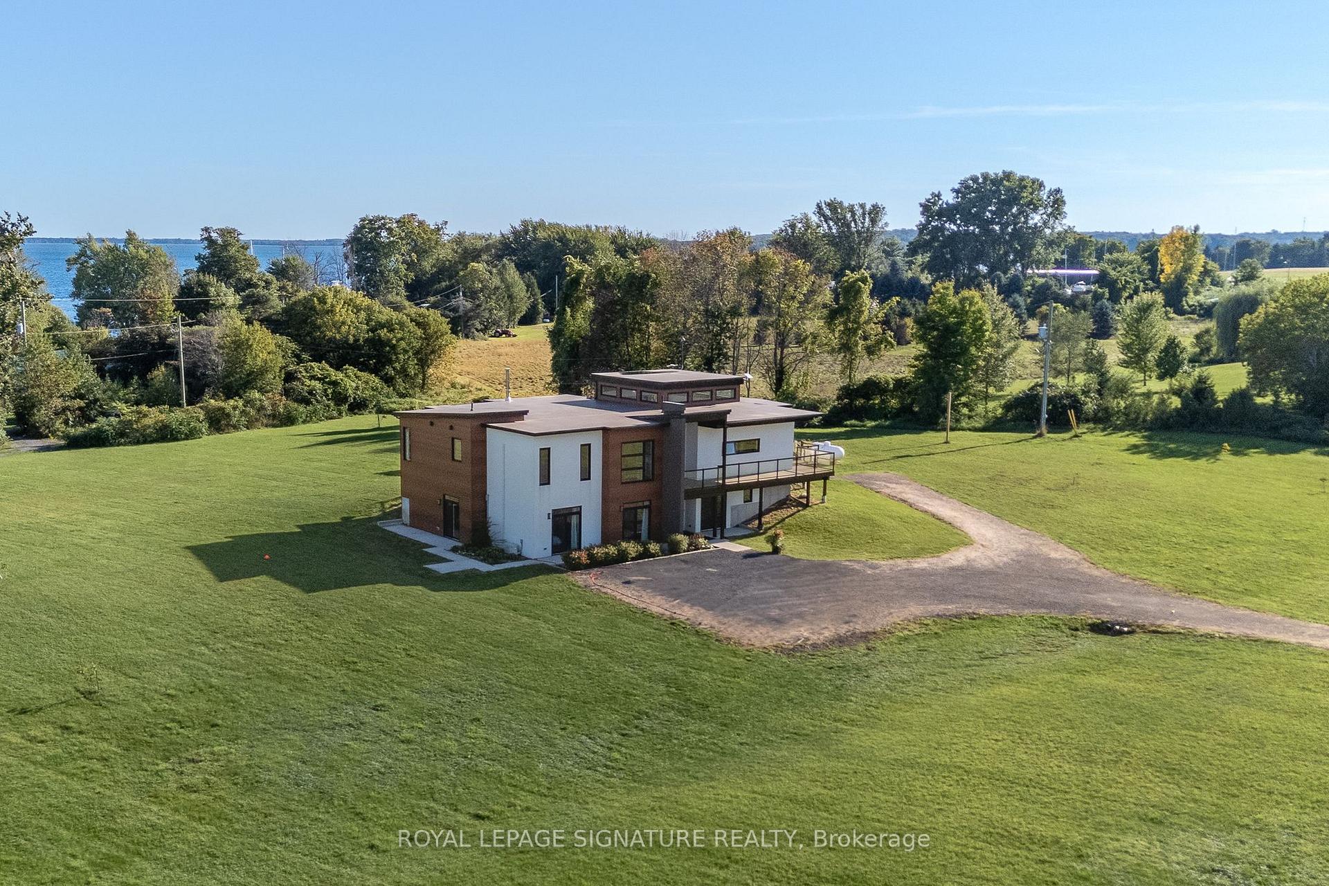 Front of 2670 County Road 8