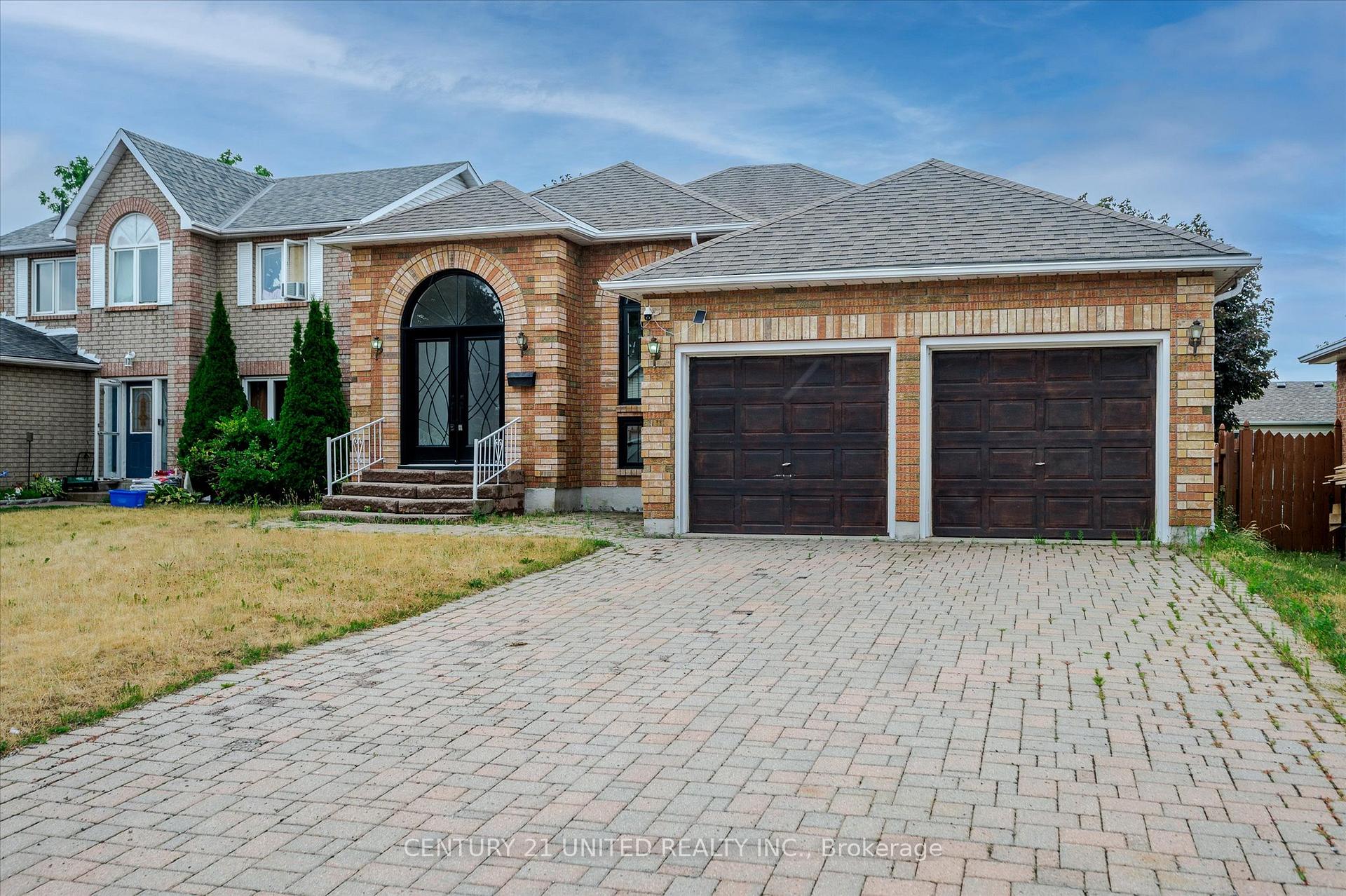 Photo 3 of 1414 Glenforest Crescent, Peterborough, Monaghan Ward 2 — HOMEH